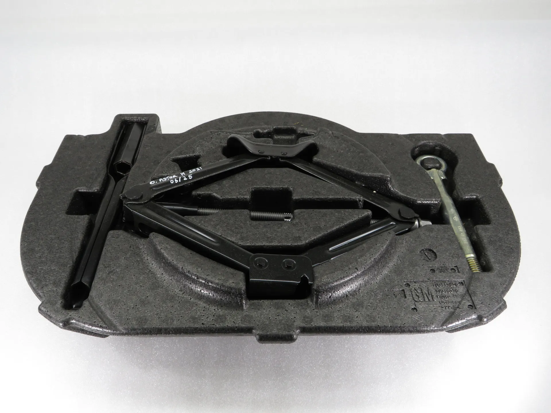 Tool kit OPEL Astra K Sports Tourer