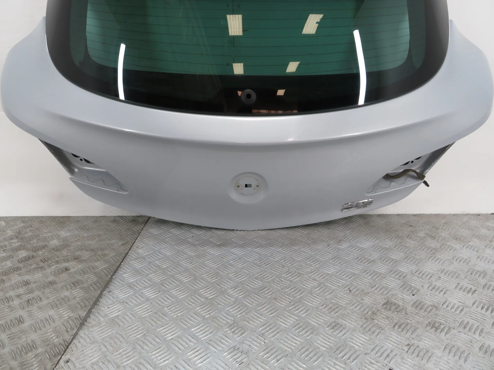 Tailgate / Trunk lid OPEL Astra J GTC Imagem-1