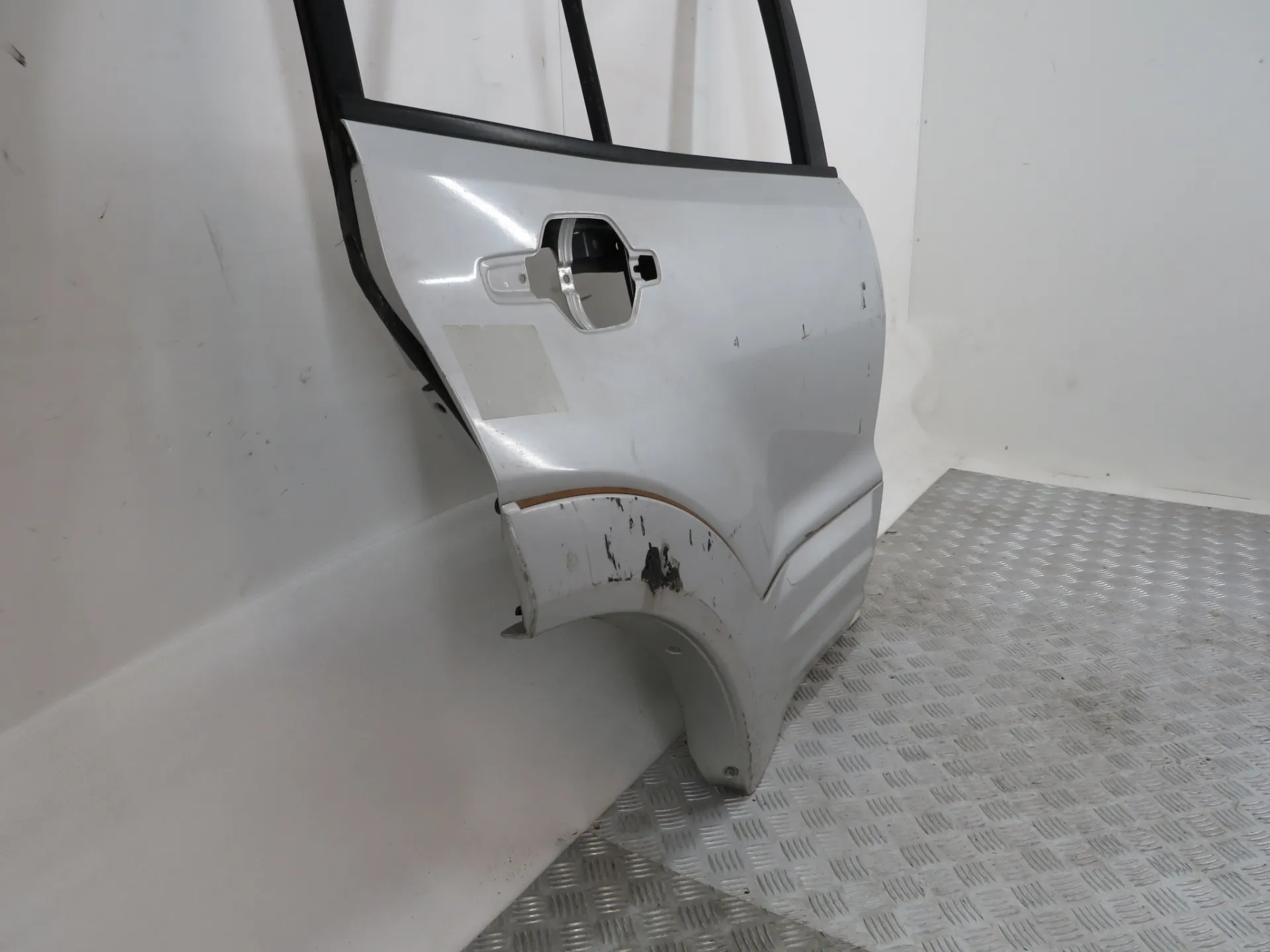 Porte arrière Droite MITSUBISHI Pajero III (V6_W, V7_W) Imagem-2