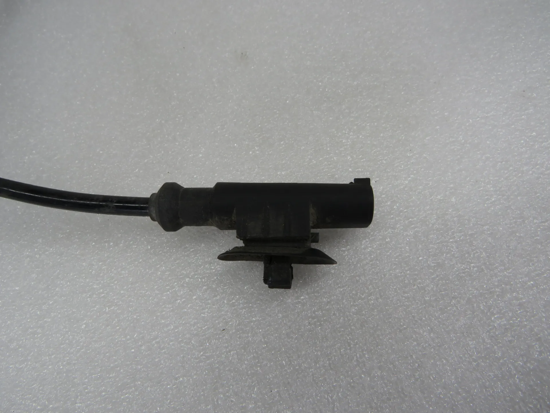 Left front ABS sensor PEUGEOT Boxer Imagem-2