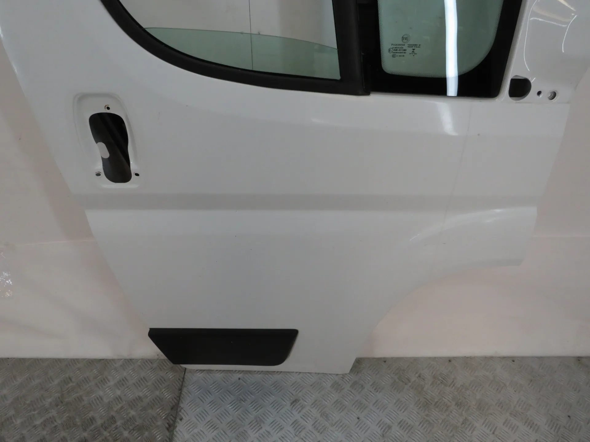 Porta frente direita PEUGEOT Boxer Imagem-2