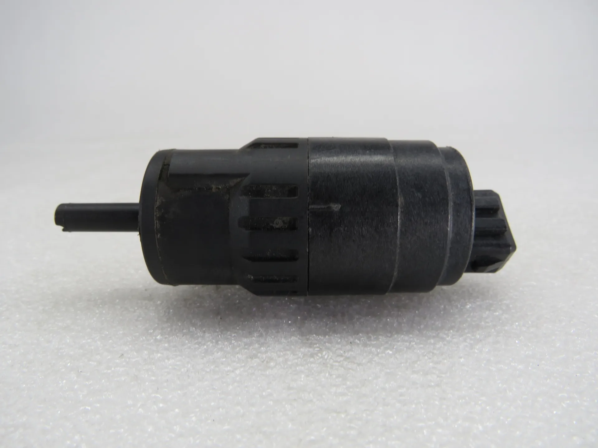 Windscreen/windshield washer pump  PEUGEOT Boxer
