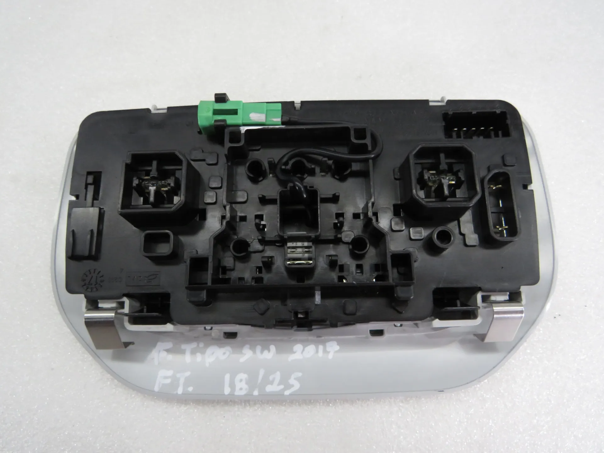 Plafonnier avant FIAT Tipo Wagon (358_) Imagem-3