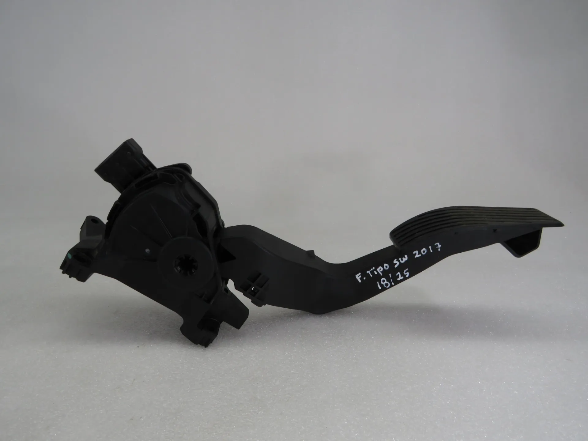 Pedal do acelerador FIAT Tipo Wagon (358_) Imagem-2