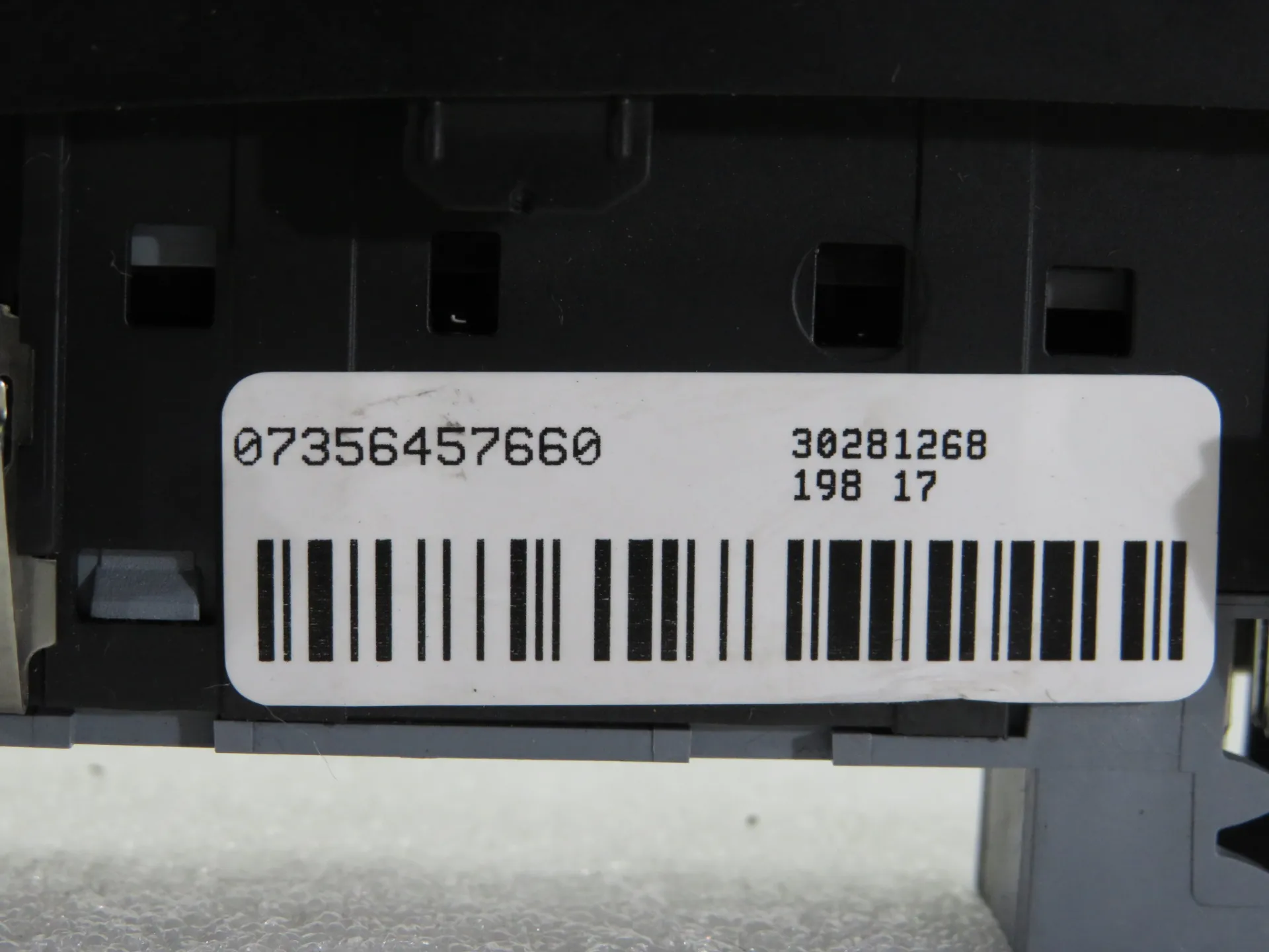 Botón / interruptor electromecánico FIAT Tipo Wagon (358_) Imagem-6