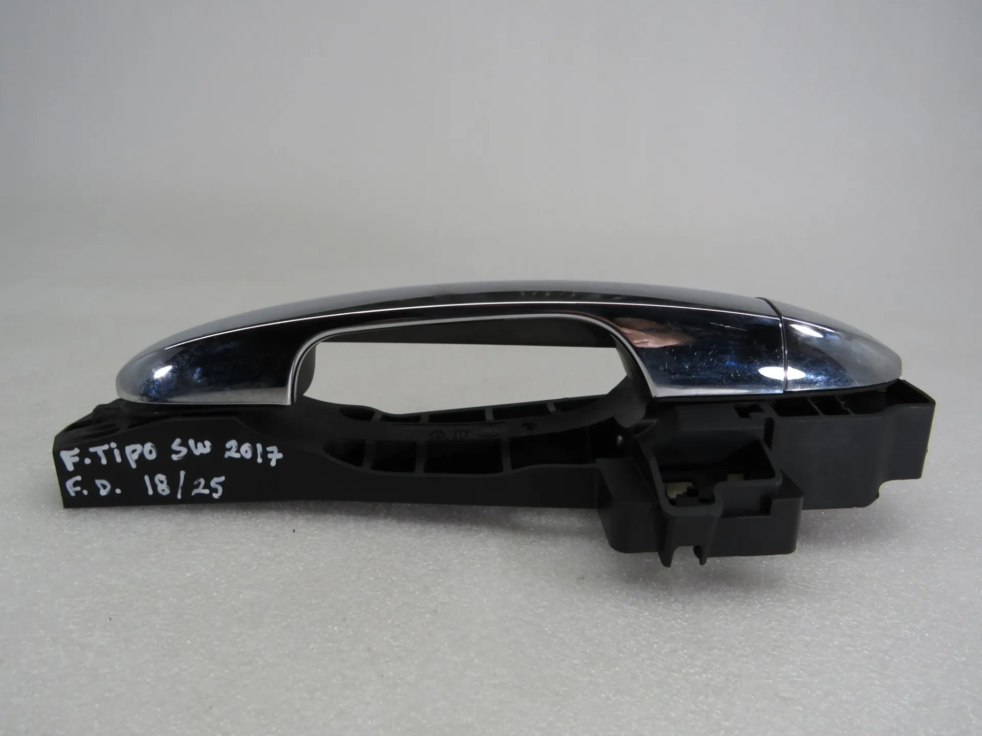 Puxador porta frente direita FIAT Tipo Wagon (358_) Imagem-2