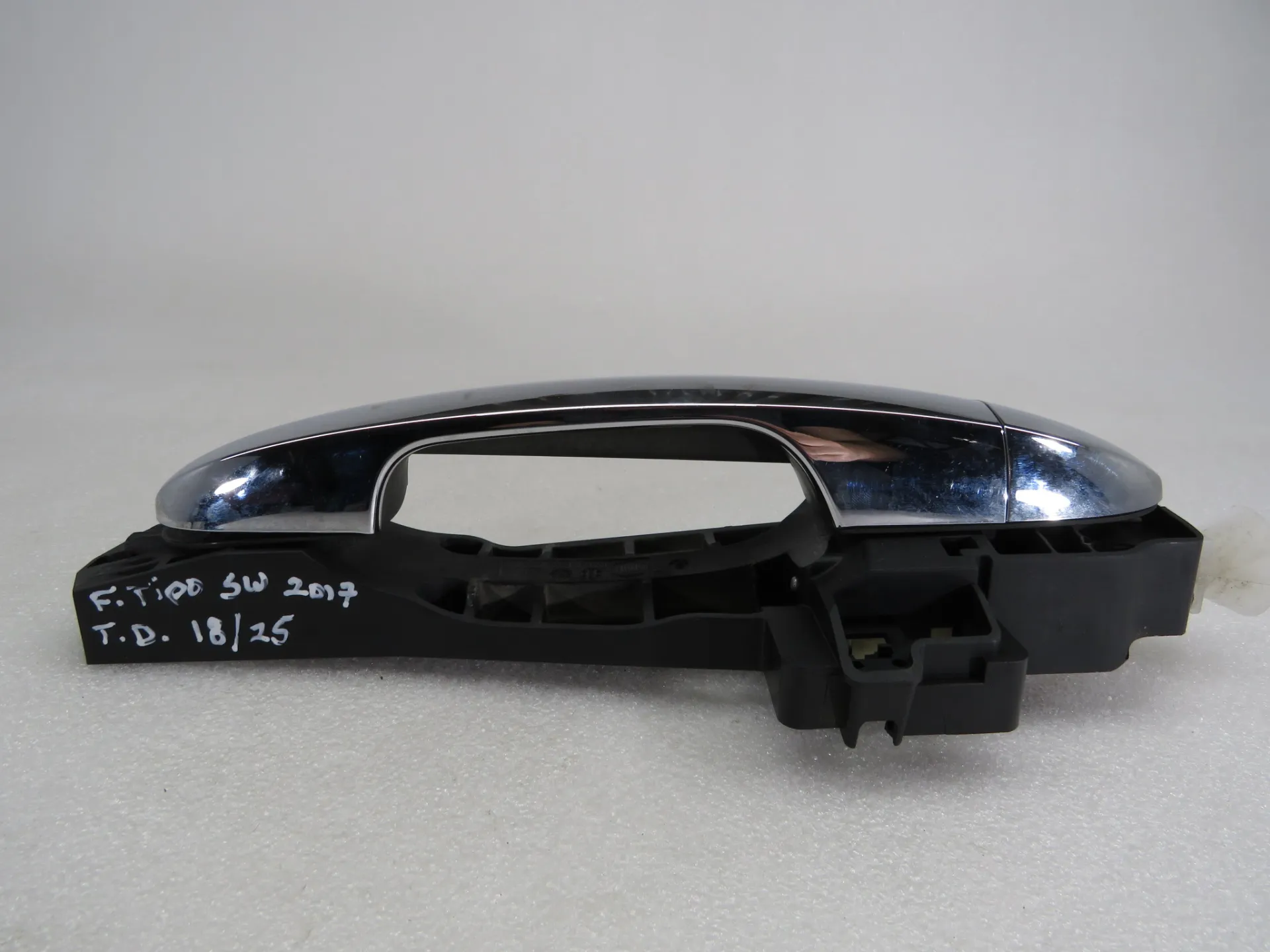 Puxador porta trás direito FIAT Tipo Wagon (358_) Imagem-2