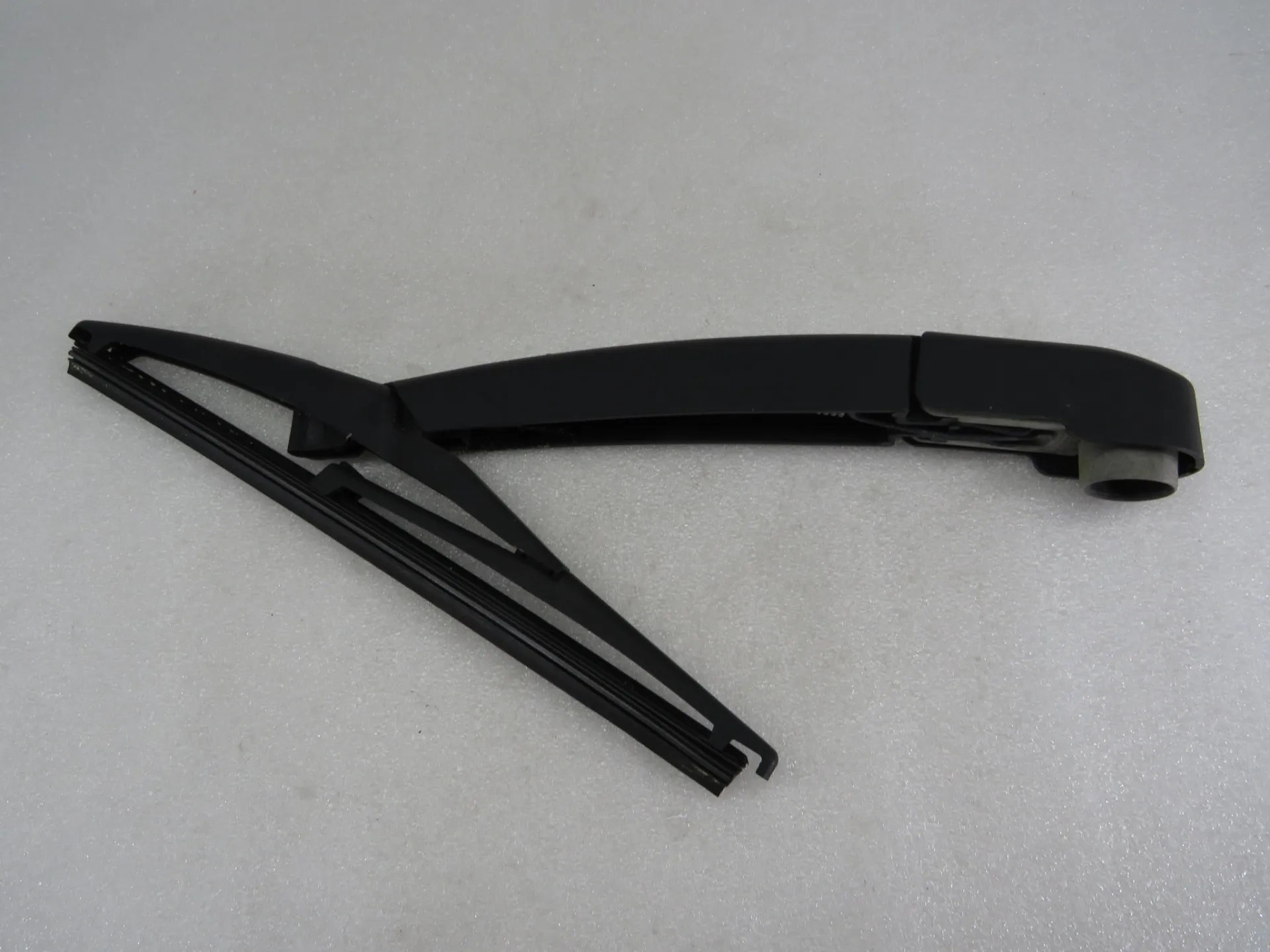 Brazo de limpiaparabrisas trasero FIAT Tipo Wagon (358_)
