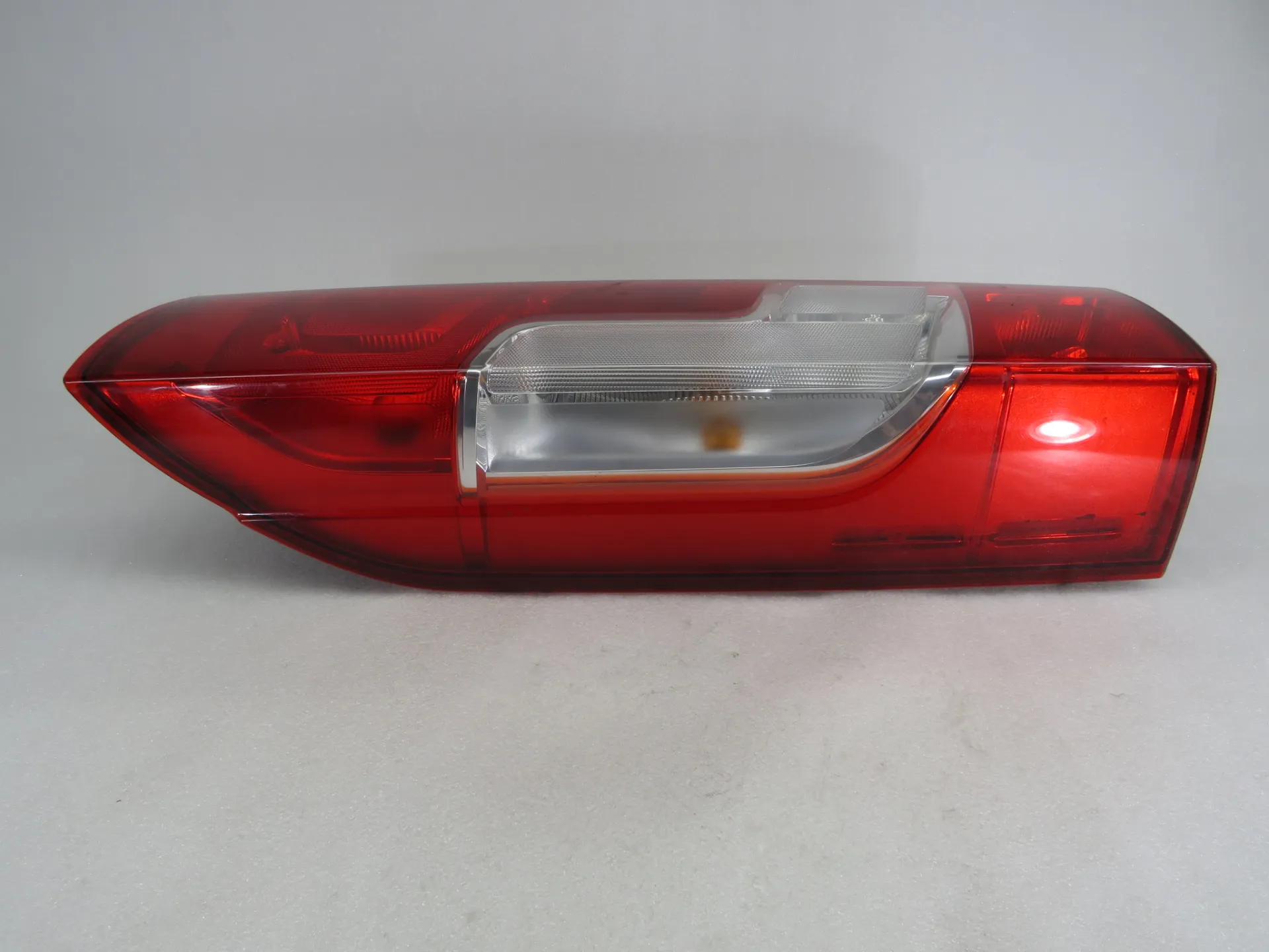 Left Tail light PEUGEOT Boxer Imagem-1