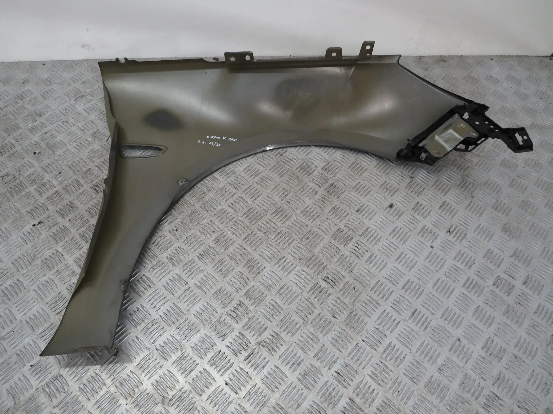 Left fender OPEL Astra K Sports Tourer Imagem-3