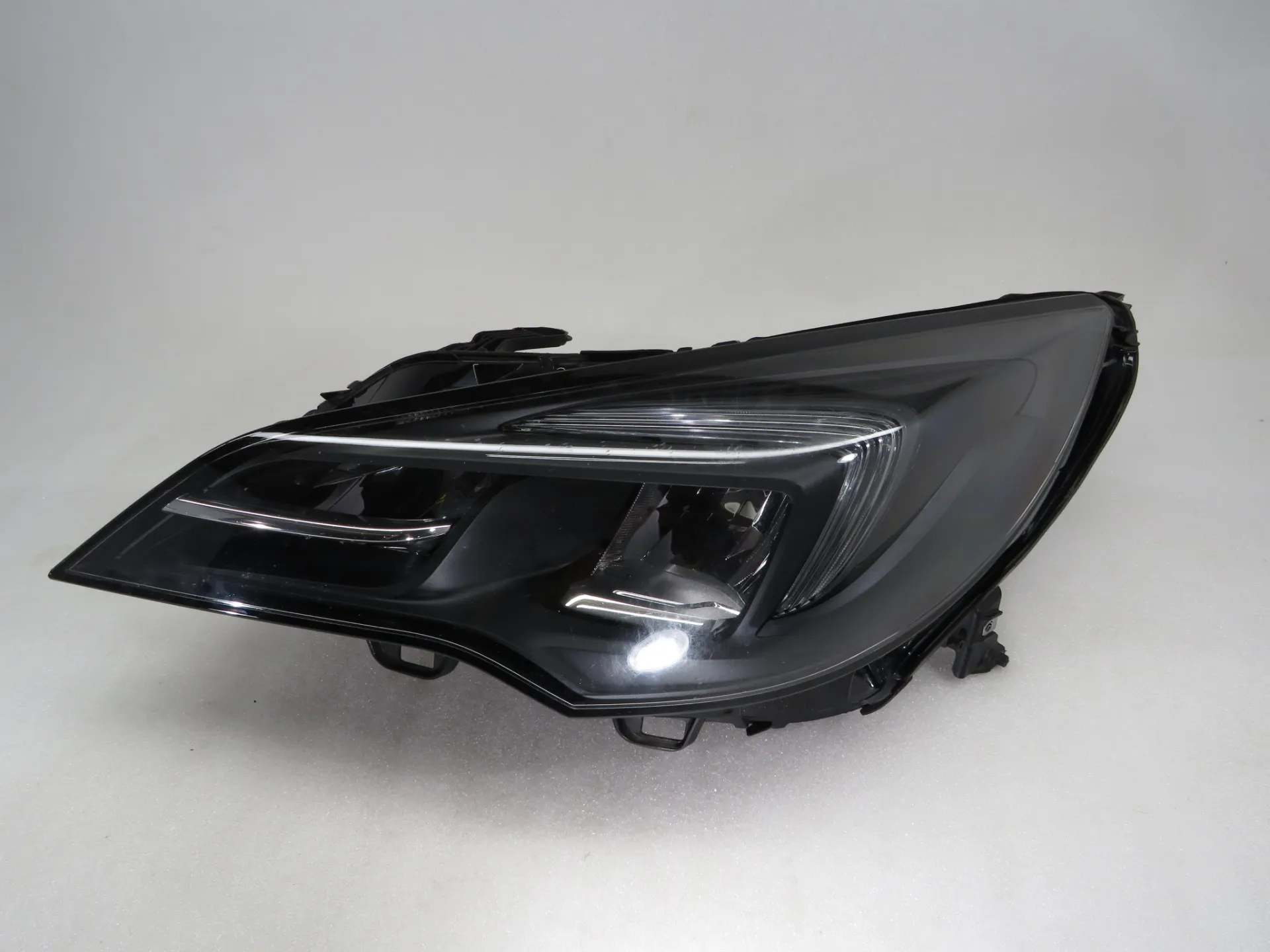 Left Headlight OPEL Astra K Sports Tourer