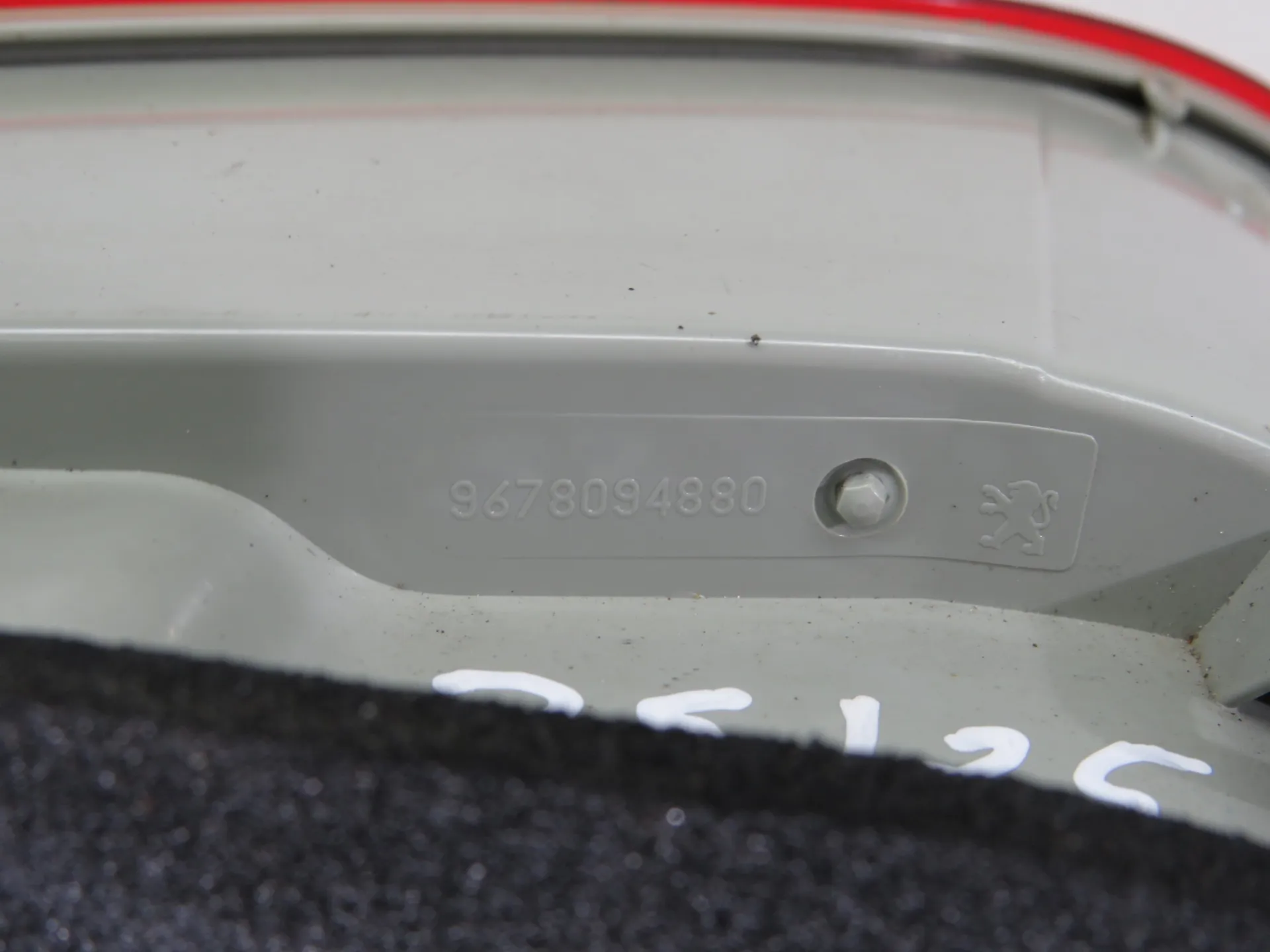 Right Tailgate light PEUGEOT 308 SW II Van (LC_) Imagem-6