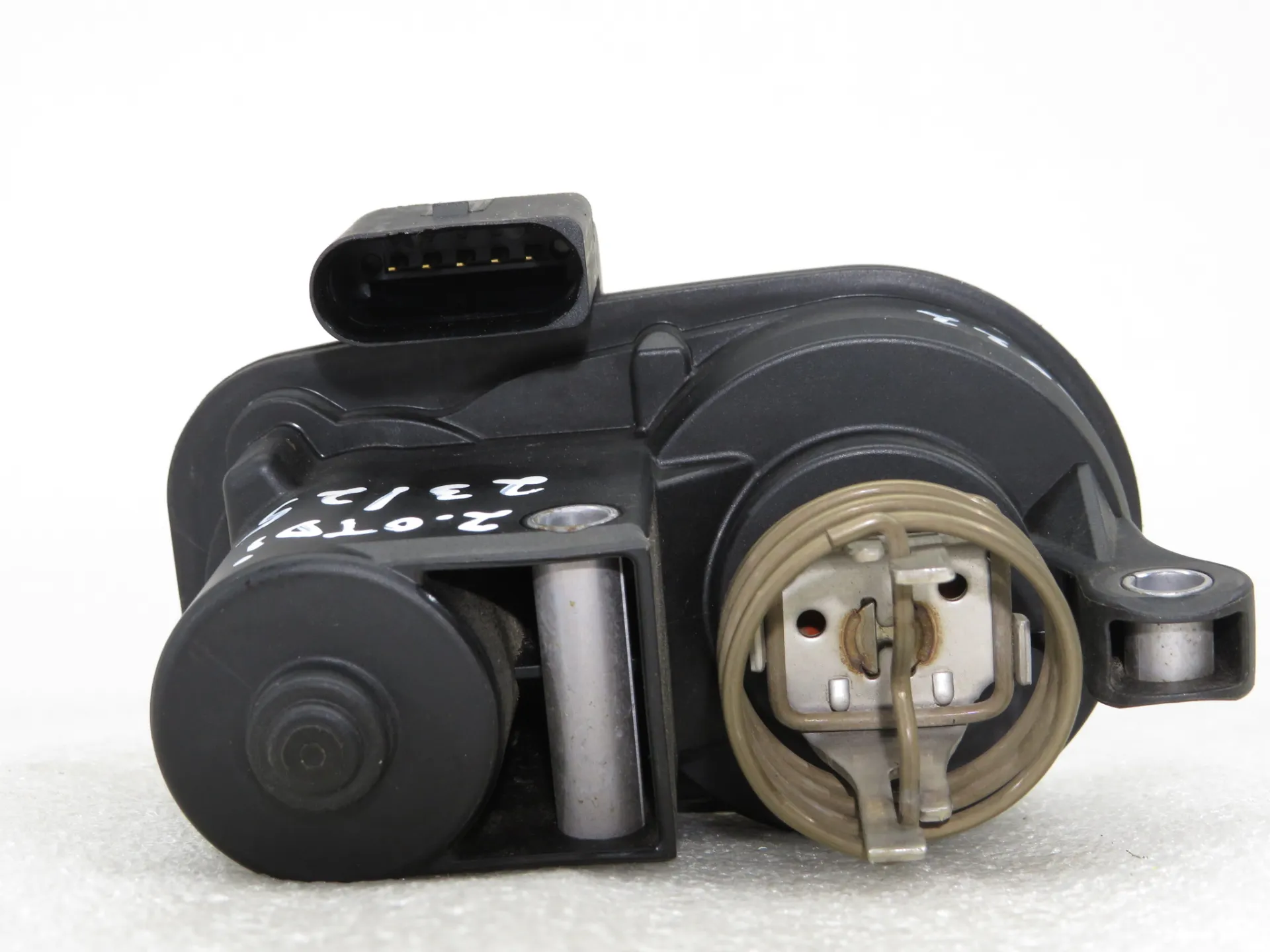 Attuatore / Motore valvola collettore di aspirazione VOLKSWAGEN Transporter VI Kombi (SGB, SGG, SGJ) Imagem-2