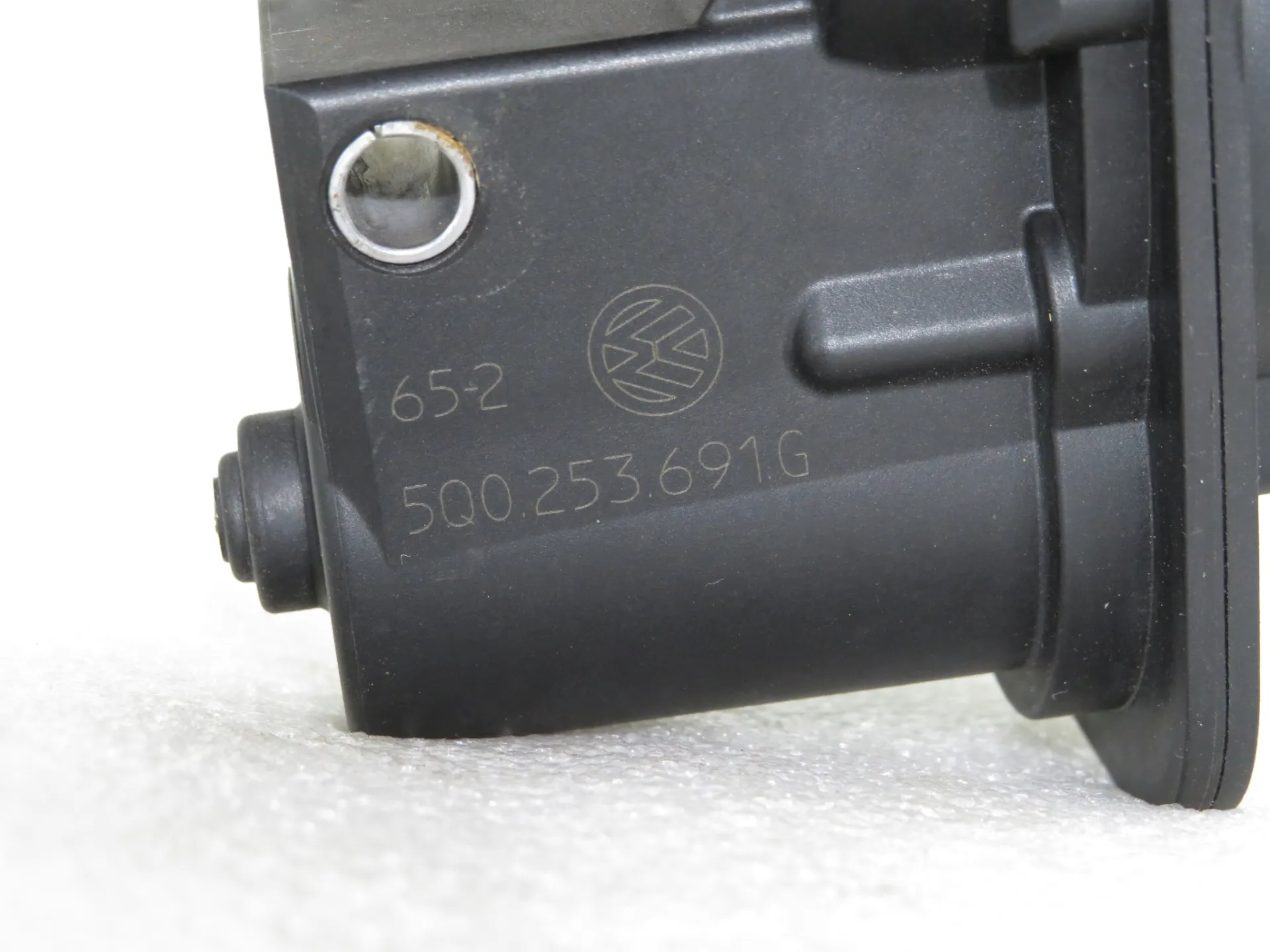 Attuatore / Motore valvola collettore di aspirazione VOLKSWAGEN Transporter VI Kombi (SGB, SGG, SGJ) Imagem-3