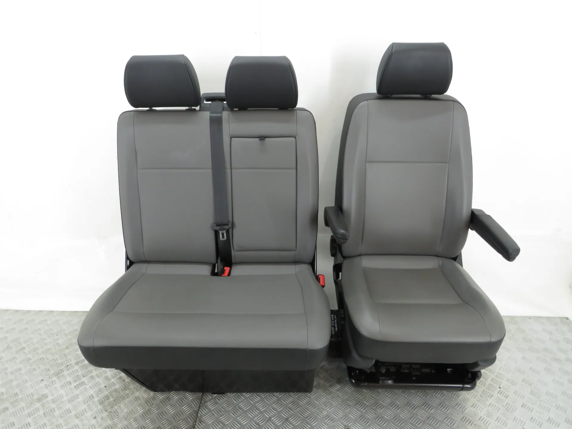 Set di sedili VOLKSWAGEN Transporter VI Kombi (SGB, SGG, SGJ)