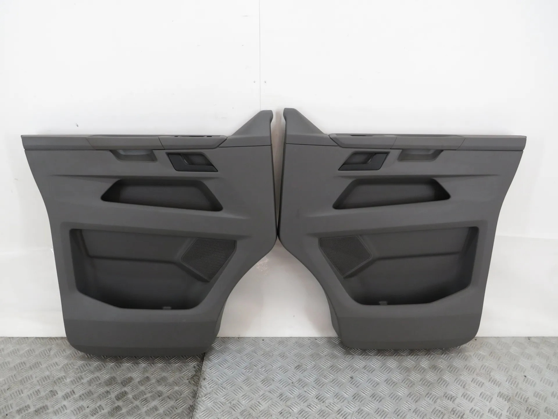 Seats set VOLKSWAGEN Transporter VI Kombi (SGB, SGG, SGJ) Imagem-4