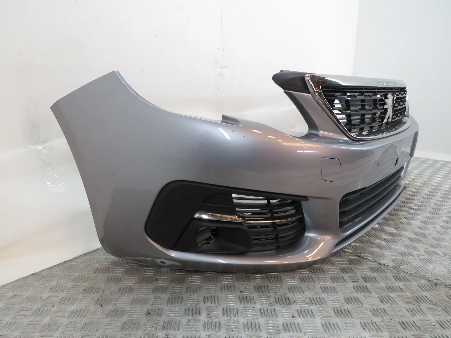 Front Bumper PEUGEOT 308 SW II Van (LC_) Imagem-2