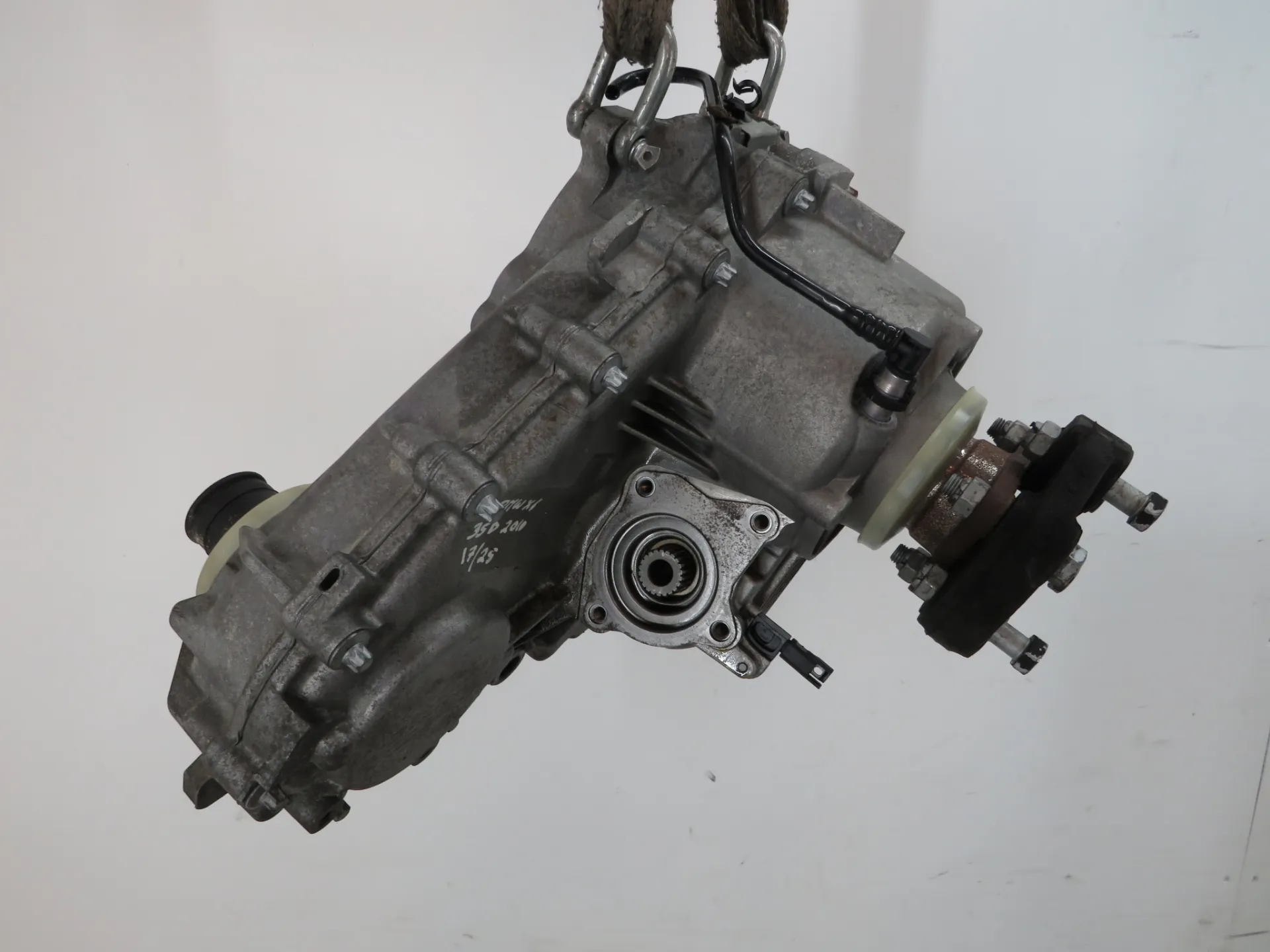 Transfer case BMW X6 (E71, E72) Imagem-1