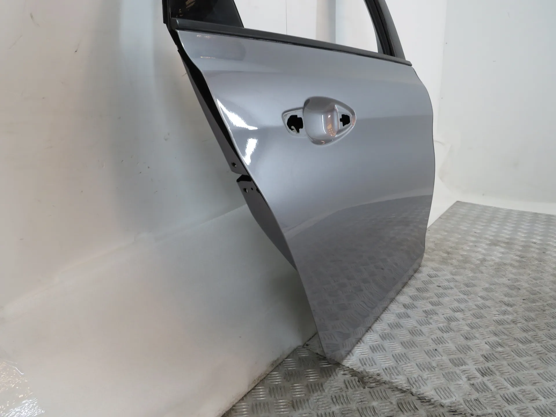 Right rear door PEUGEOT 308 SW II Van (LC_) Imagem-2