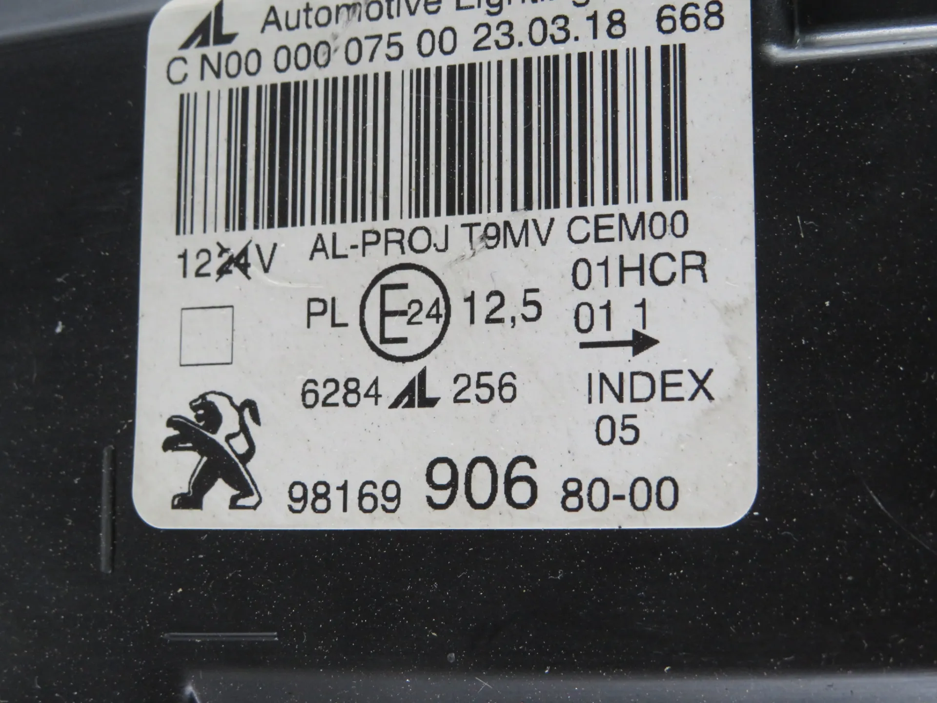 Ótica / farol esquerda PEUGEOT 308 SW II Van (LC_) Imagem-6