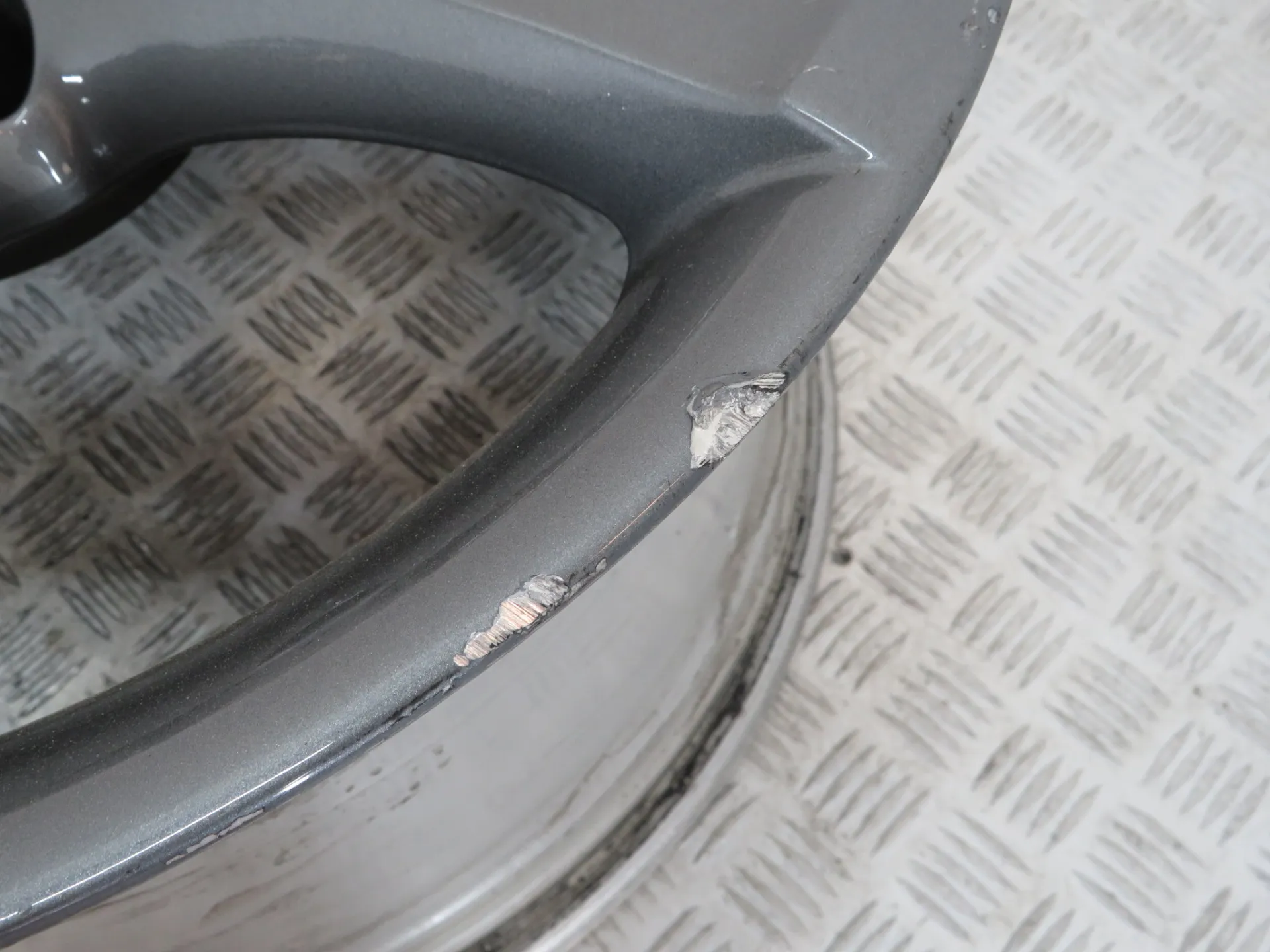 Cerchio Anteriore Sinistro BMW X6 (E71, E72) Imagem-1