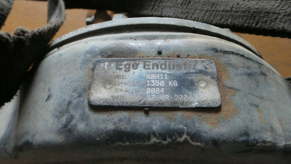 Essieu arrière à tambours HYUNDAI H-1 (A1) Imagem-4