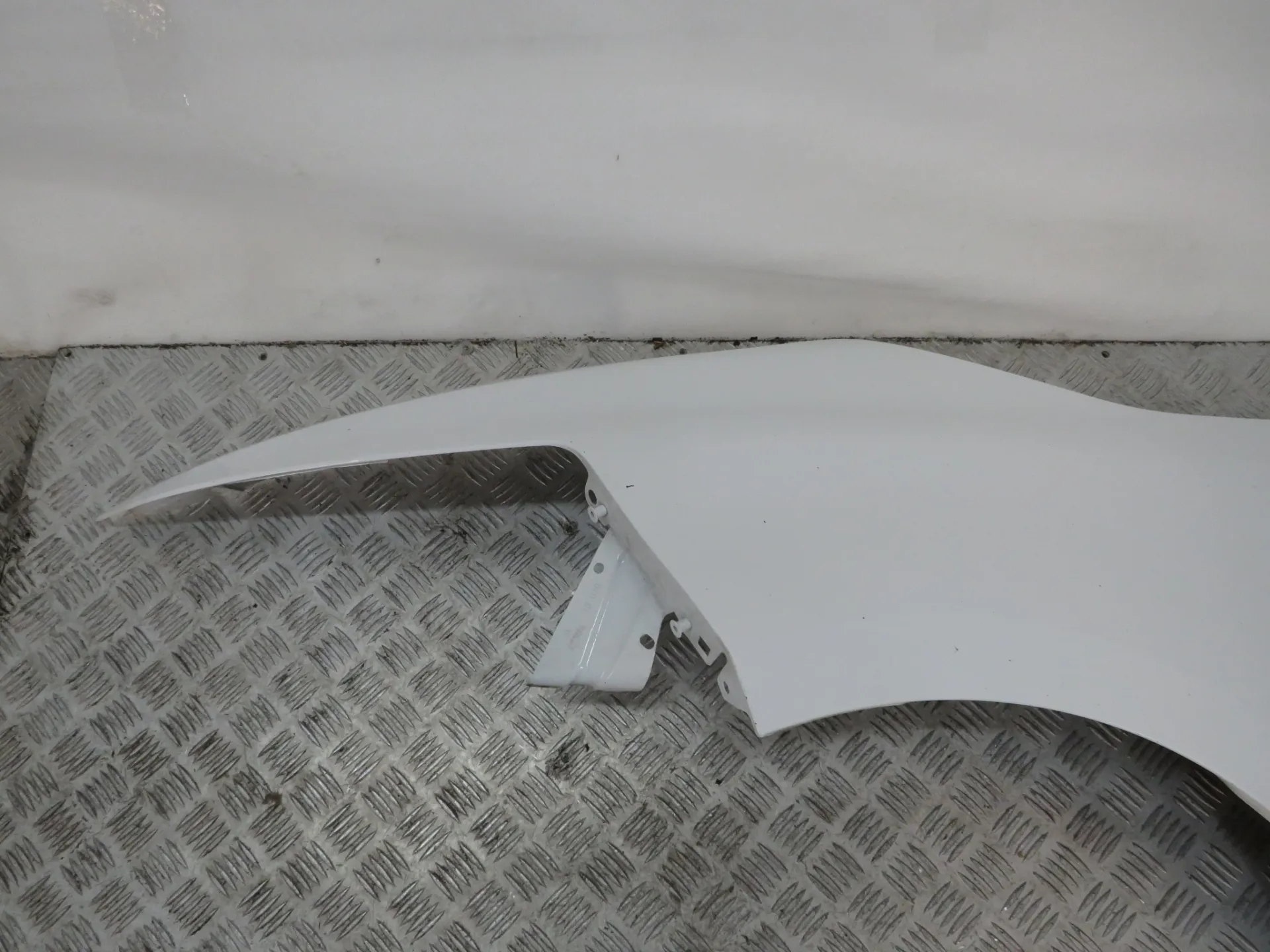 Left fender CITROËN C4 Grand Picasso II (DA_, DE_) Imagem-1