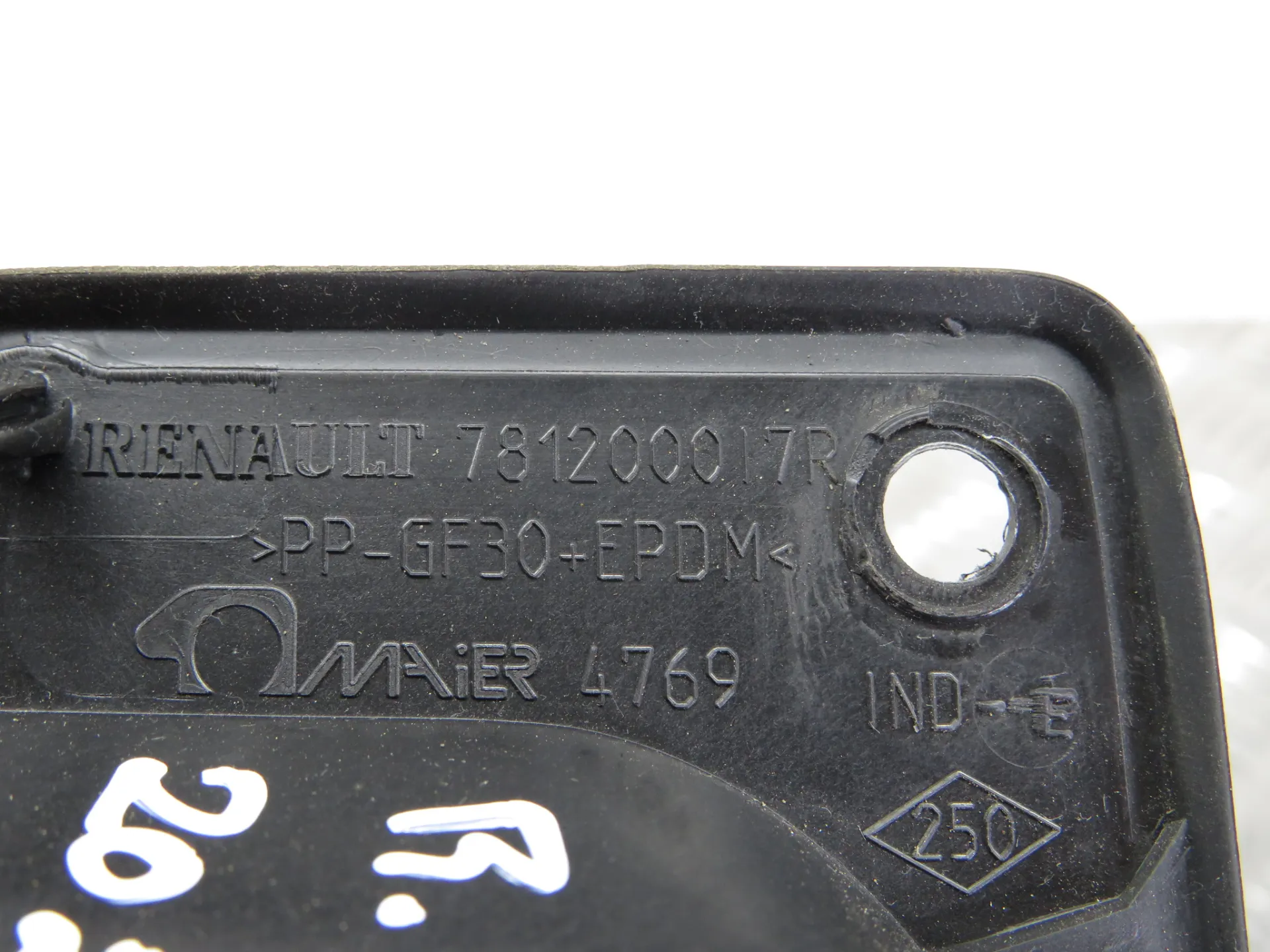 Bouchon/Volet De Trappe De Réservoir à Carburant  RENAULT Master III (FV) Imagem-3
