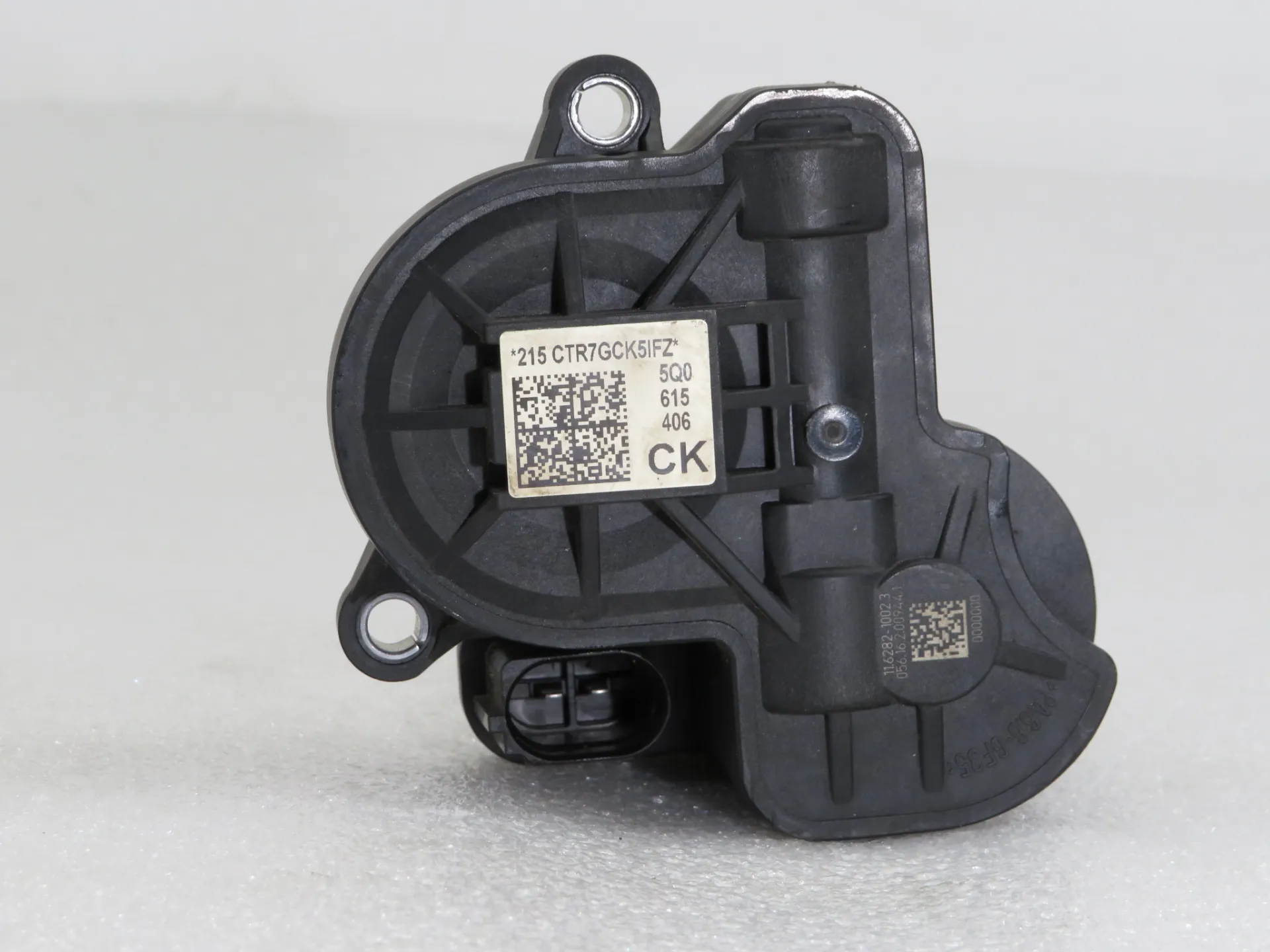 Right rear Brake Caliper VOLKSWAGEN Golf VII Variant (BA5, BV5)