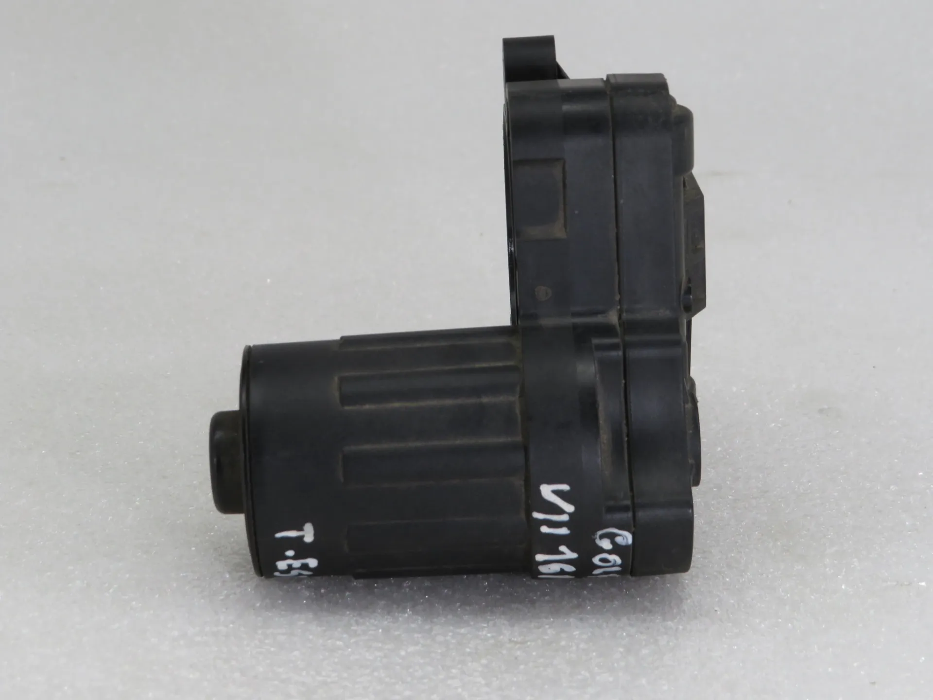 Left rear Brake Caliper VOLKSWAGEN Golf VII Variant (BA5, BV5) Imagem-3