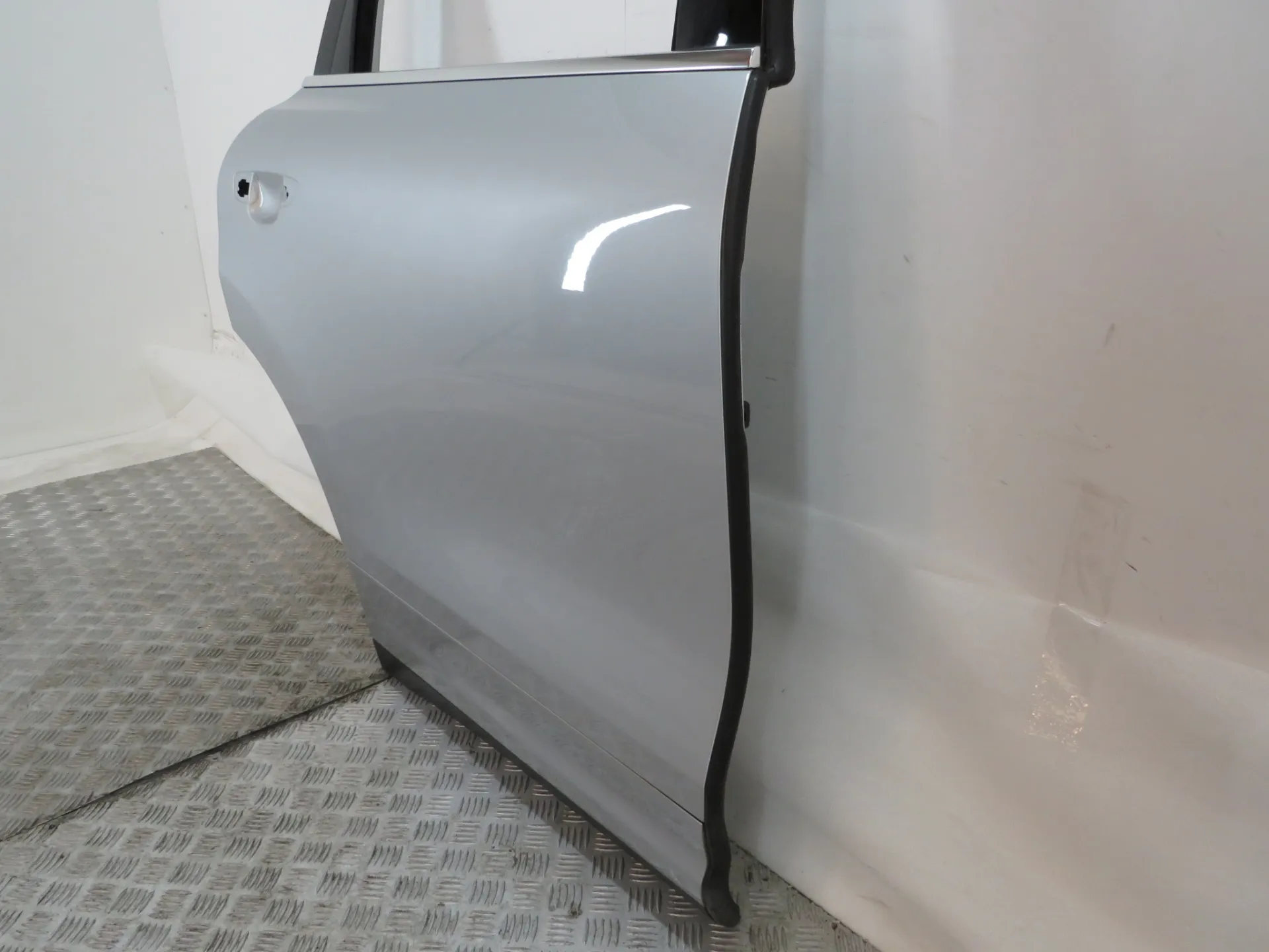 Porta posteriore destra PORSCHE Cayenne (92A) Imagem-1