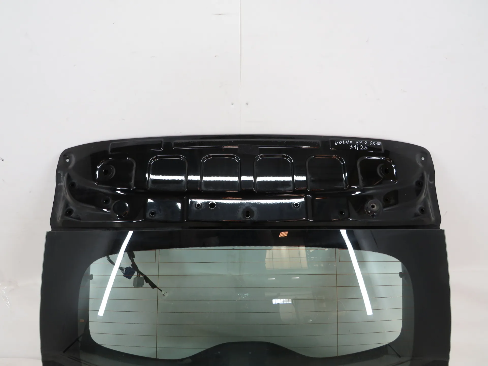 Porta / tampa da mala VOLVO V40 Hatchback Imagem-1