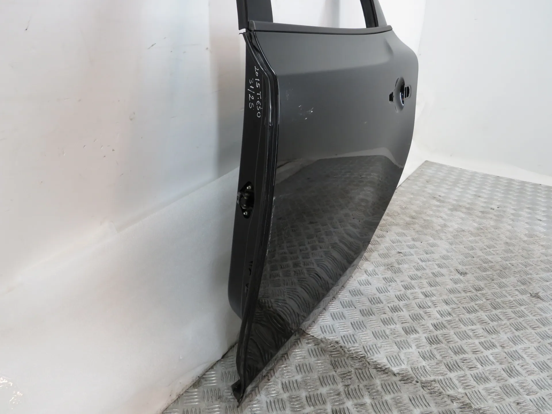 Porta trás esquerda VOLVO V40 Hatchback Imagem-1