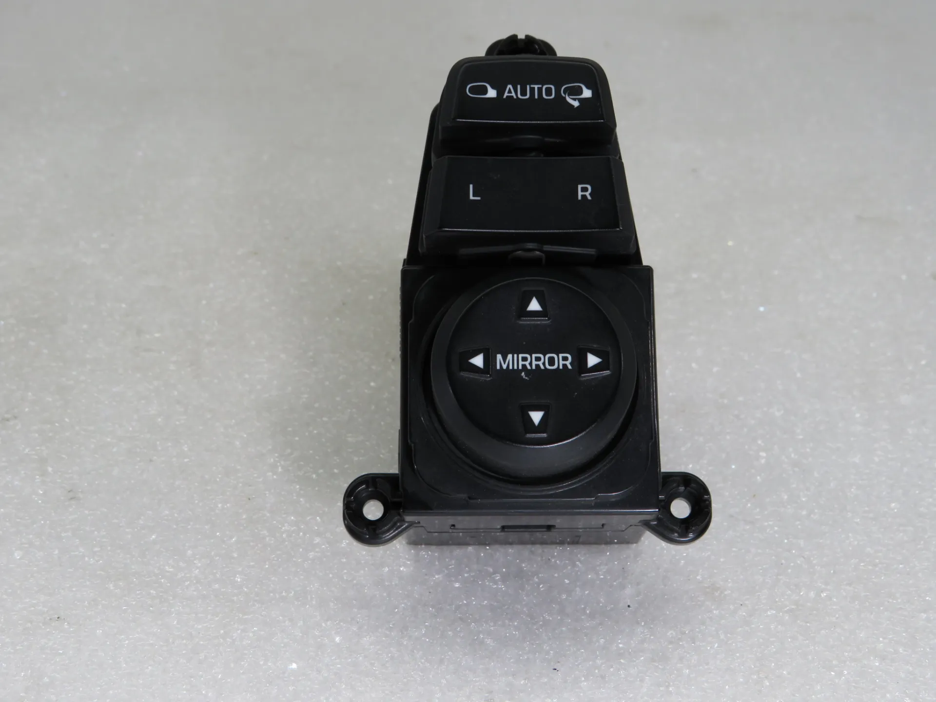 Pulsante / interruttore elettromeccanico HYUNDAI Tucson (TL)