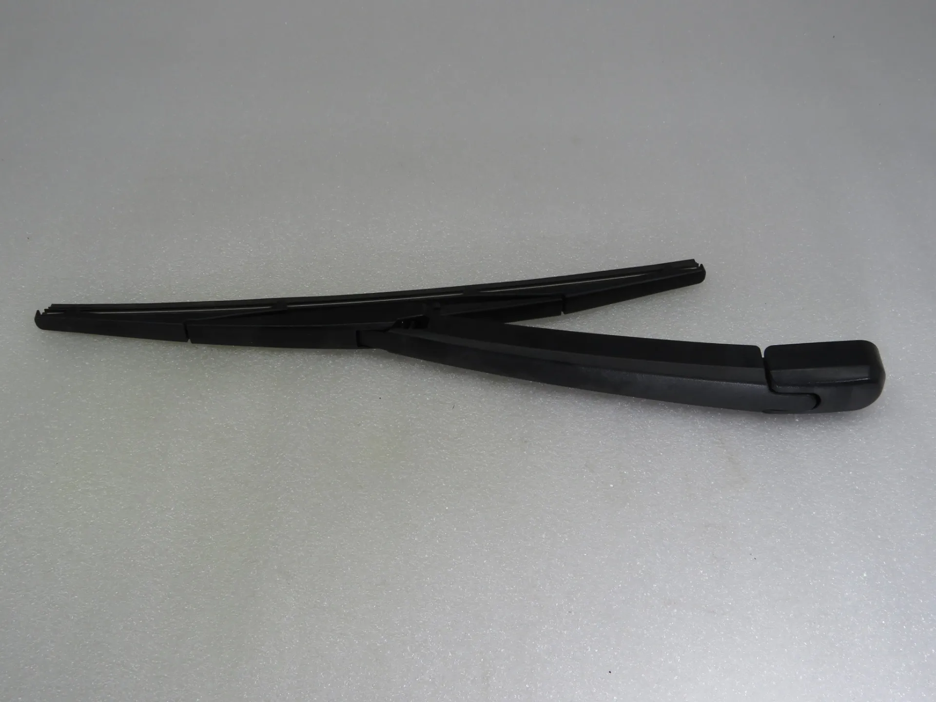 Rear wiper arm HYUNDAI Tucson (TL)