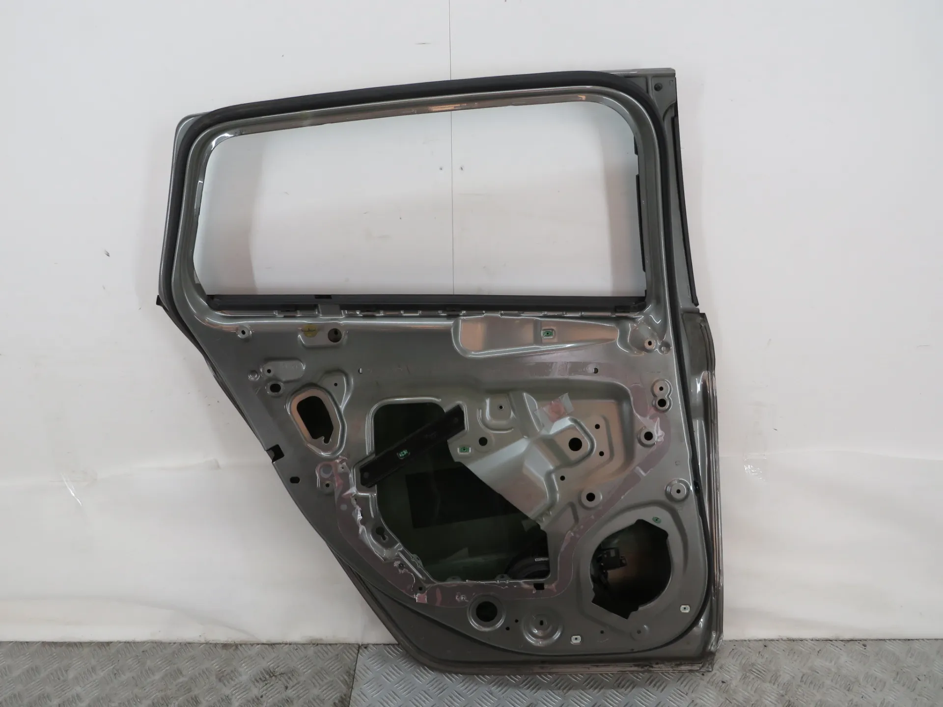 Porta trás esquerda OPEL Astra K Sports Tourer Imagem-3