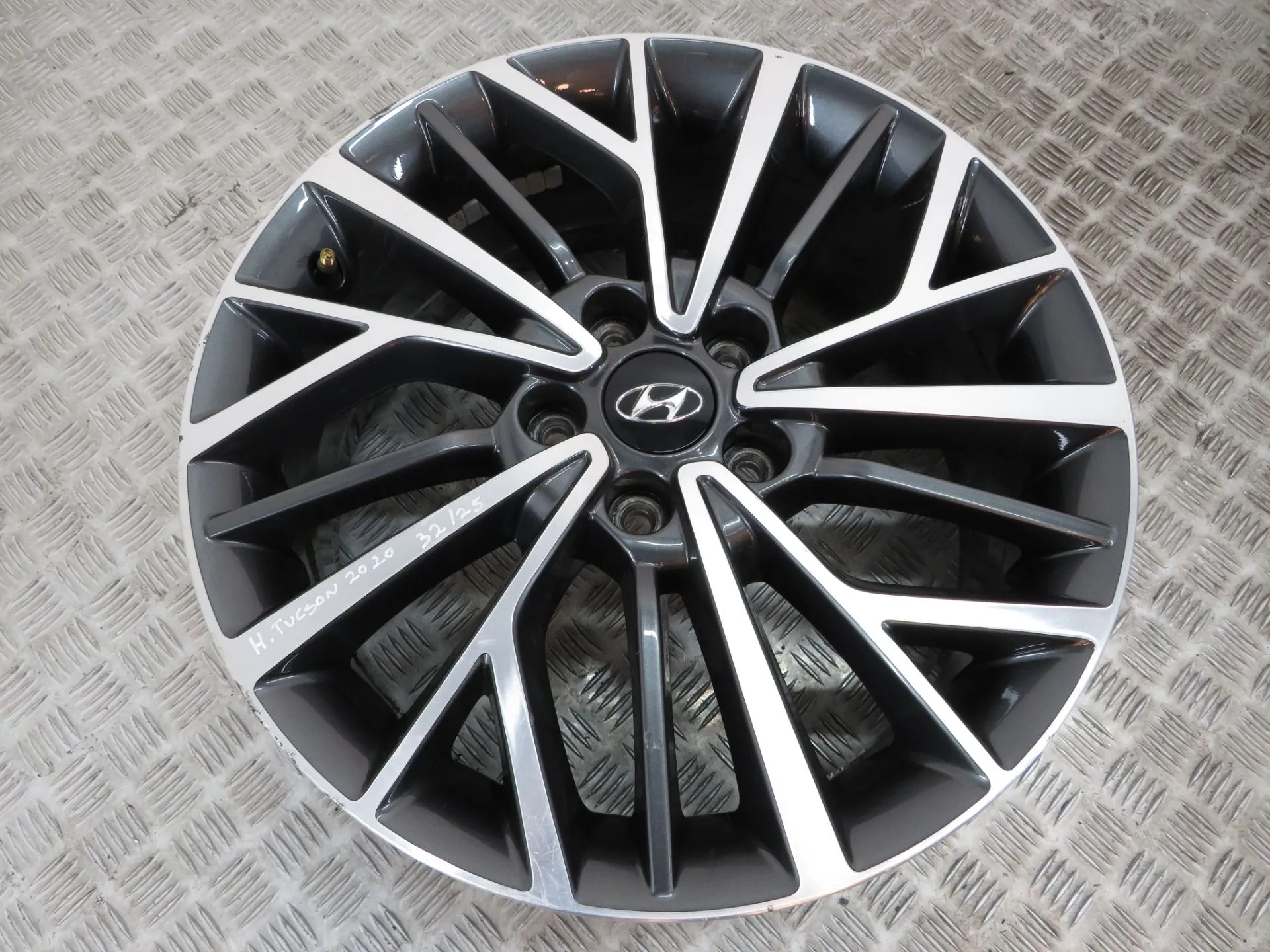 Wheel set HYUNDAI Tucson (TL) Imagem-1