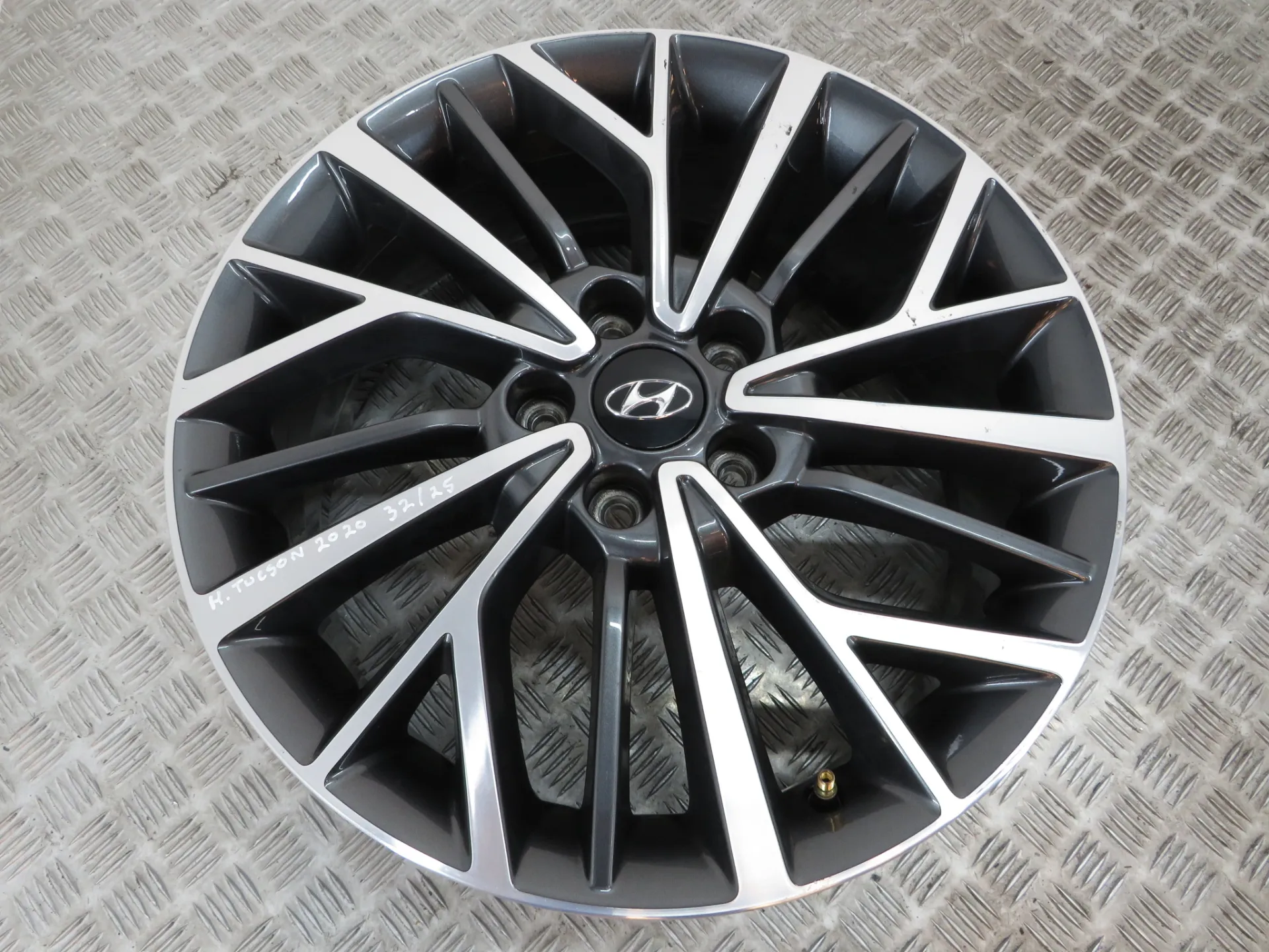 Wheel set HYUNDAI Tucson (TL) Imagem-7
