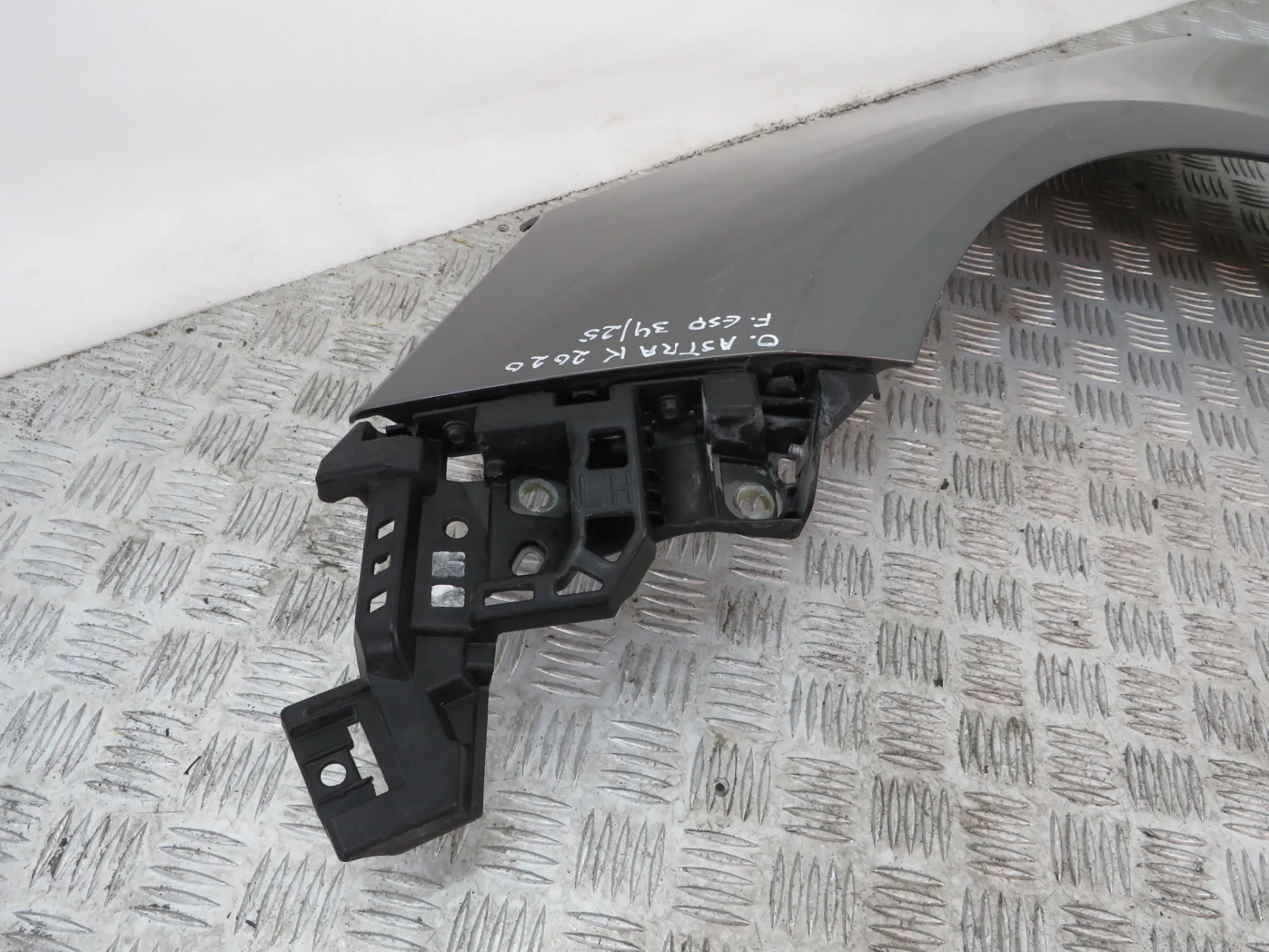 Left fender OPEL Astra K Sports Tourer Imagem-1