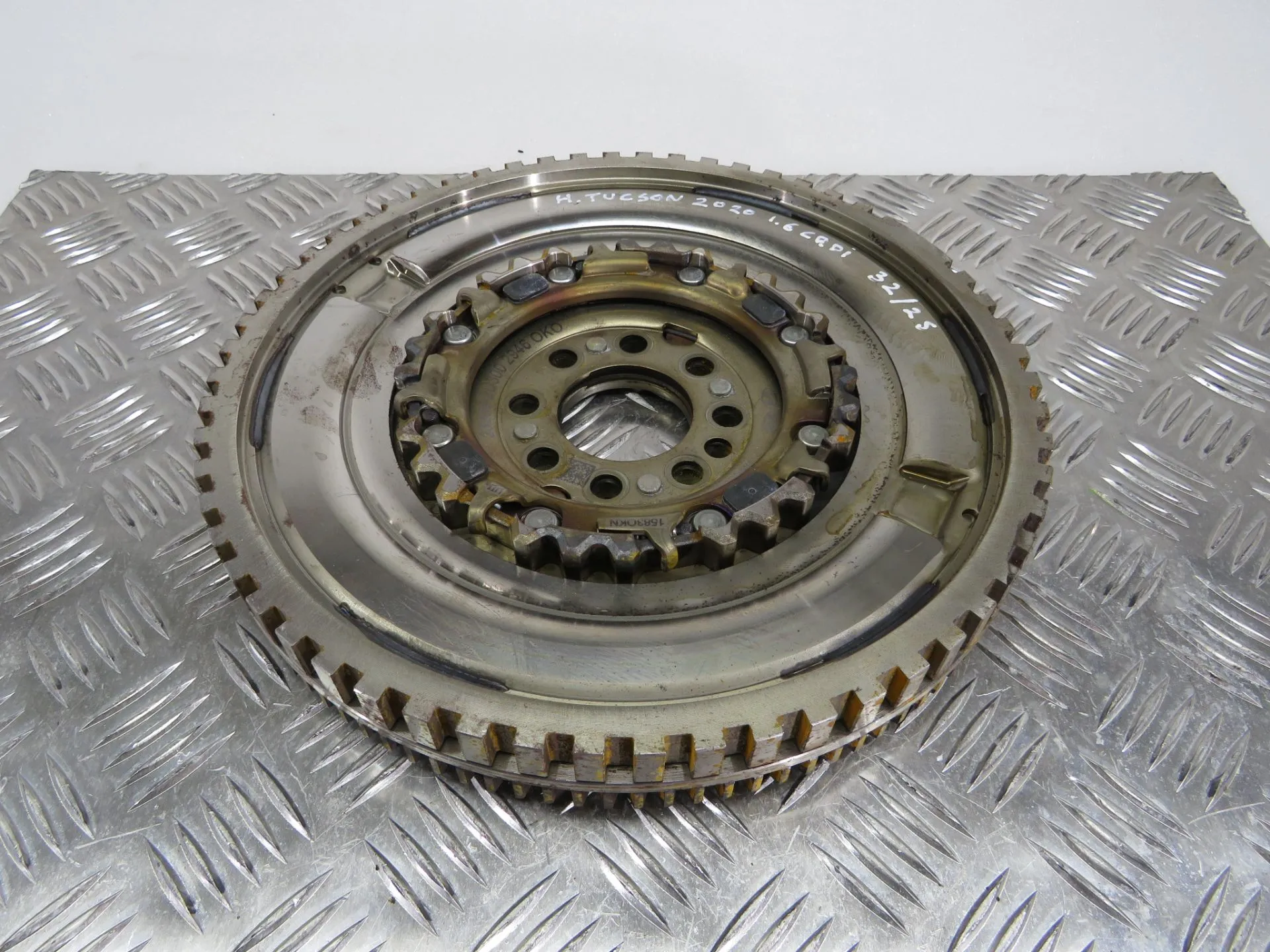 Volante motor HYUNDAI Tucson (TL)