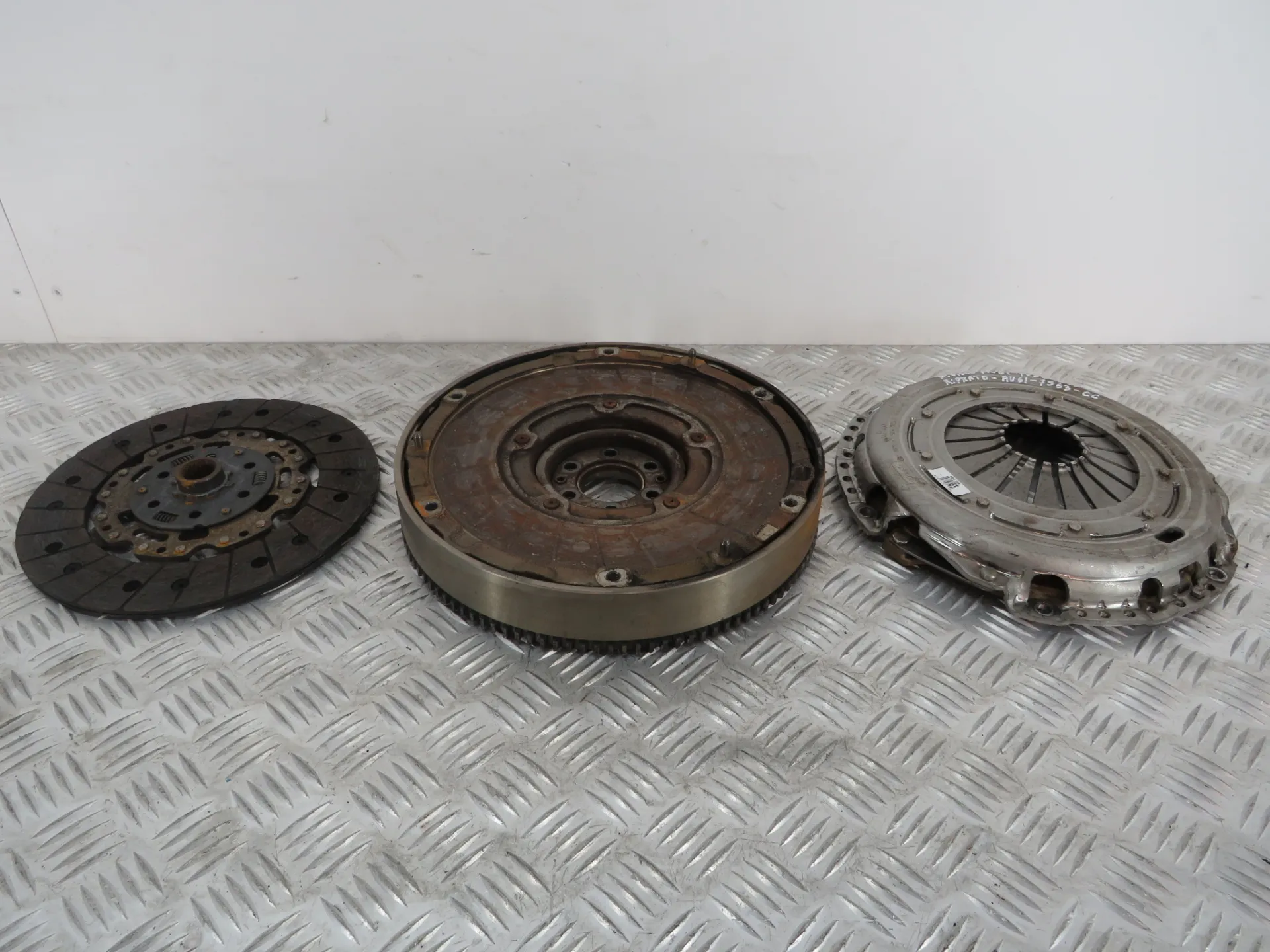 Volante motor VOLVO V40 Hatchback Imagem-1