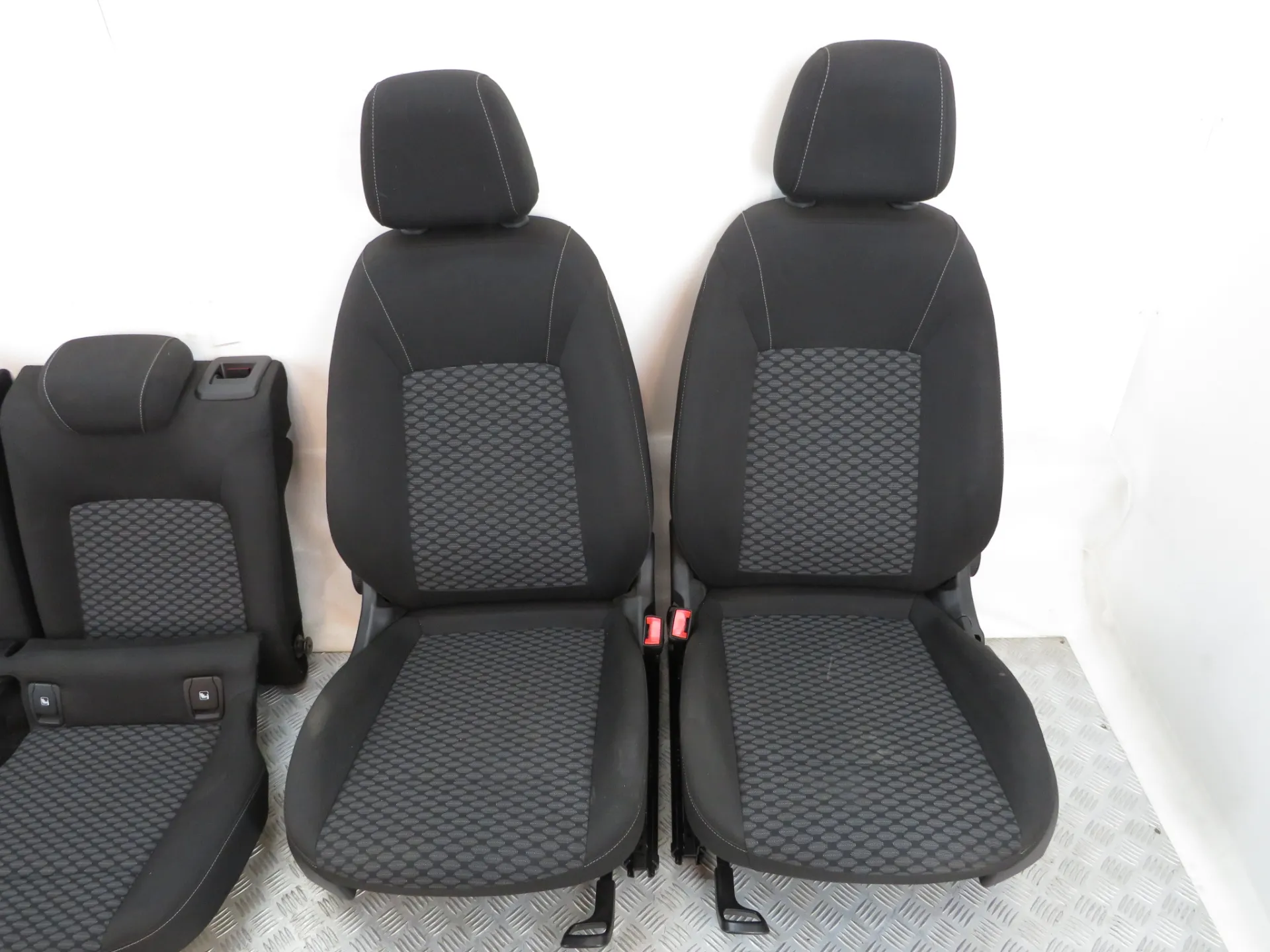 Seats set OPEL Astra K Sports Tourer Imagem-1