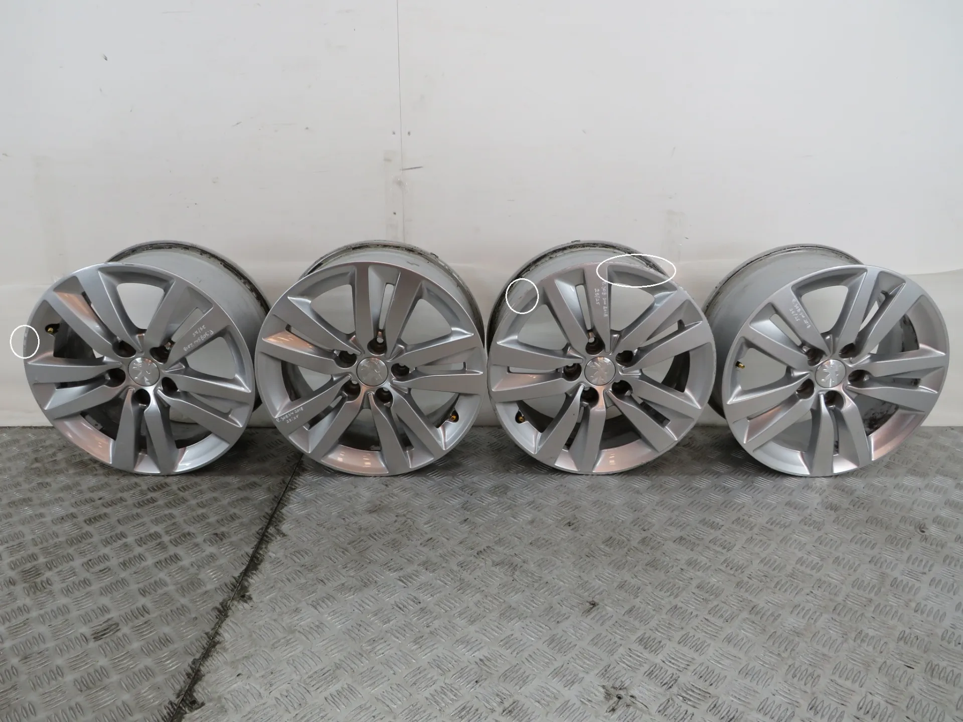 Conjunto de jantes PEUGEOT 308 SW II Van (LC_)