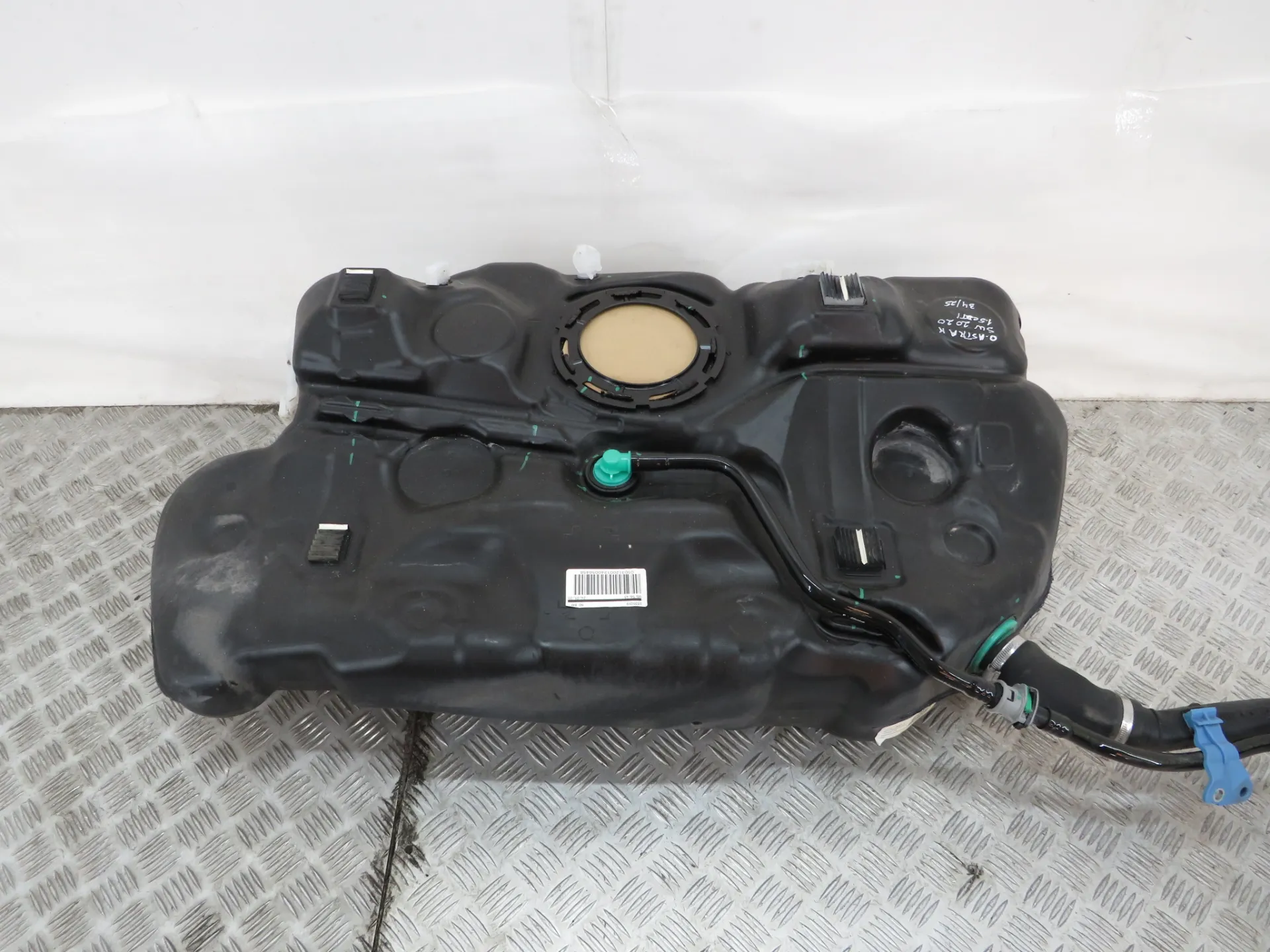 Fuel tank OPEL Astra K Sports Tourer