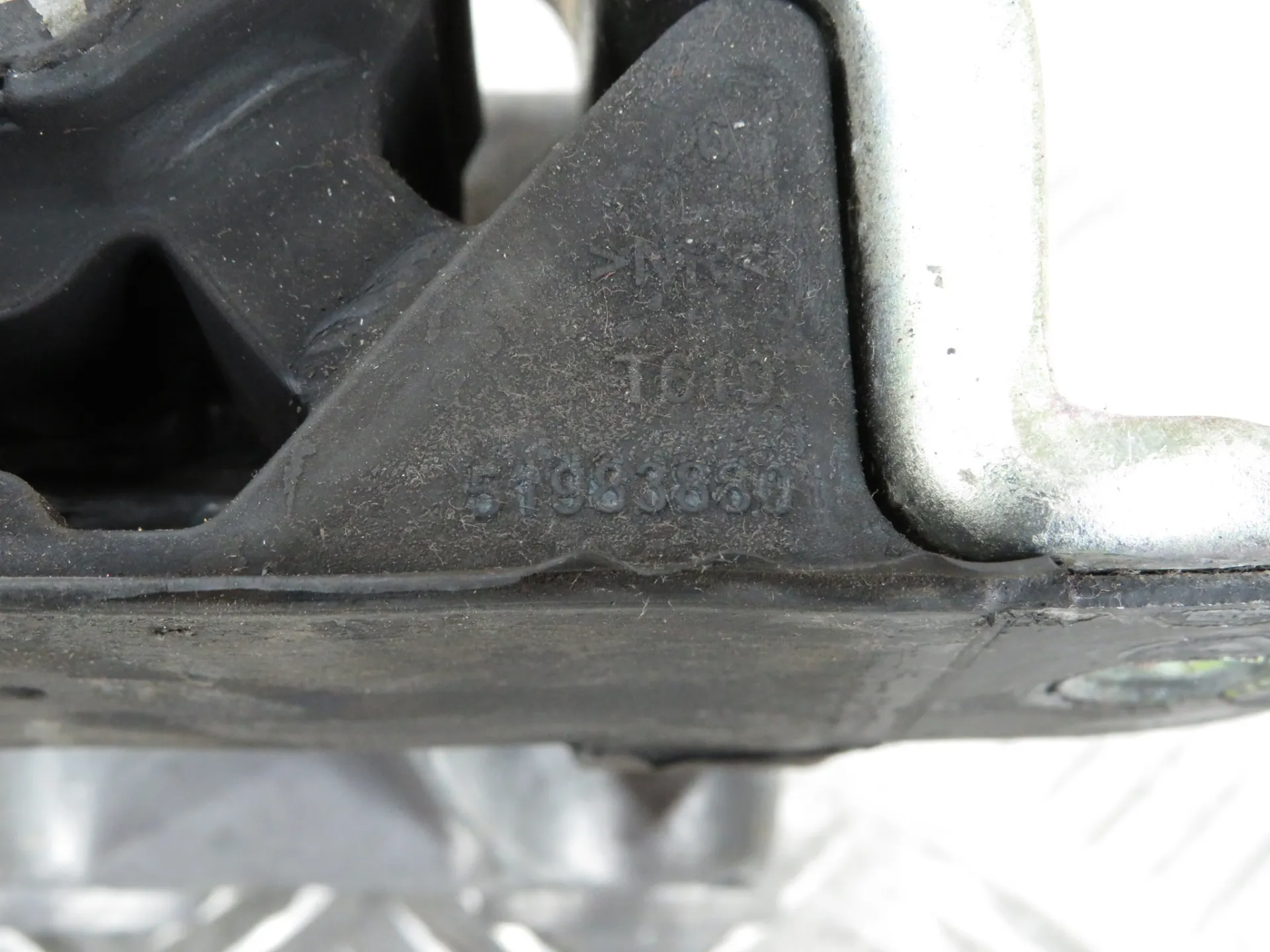 Support De Boîte FIAT Tipo Hatchback (357_) Imagem-3