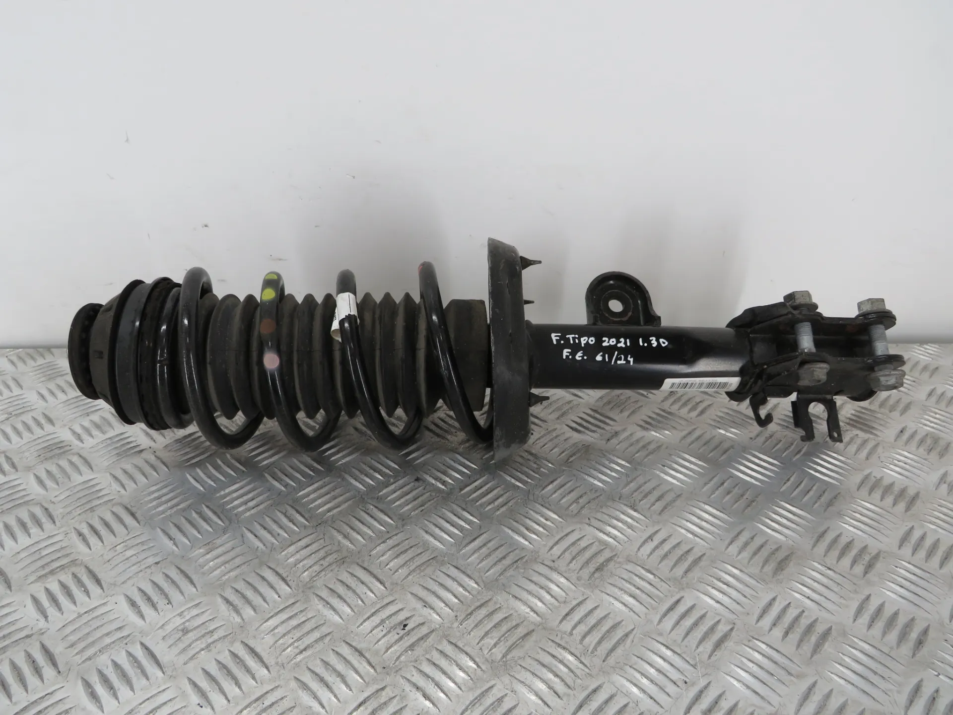 Amortisseur Avant Gauche FIAT Tipo Hatchback (357_)