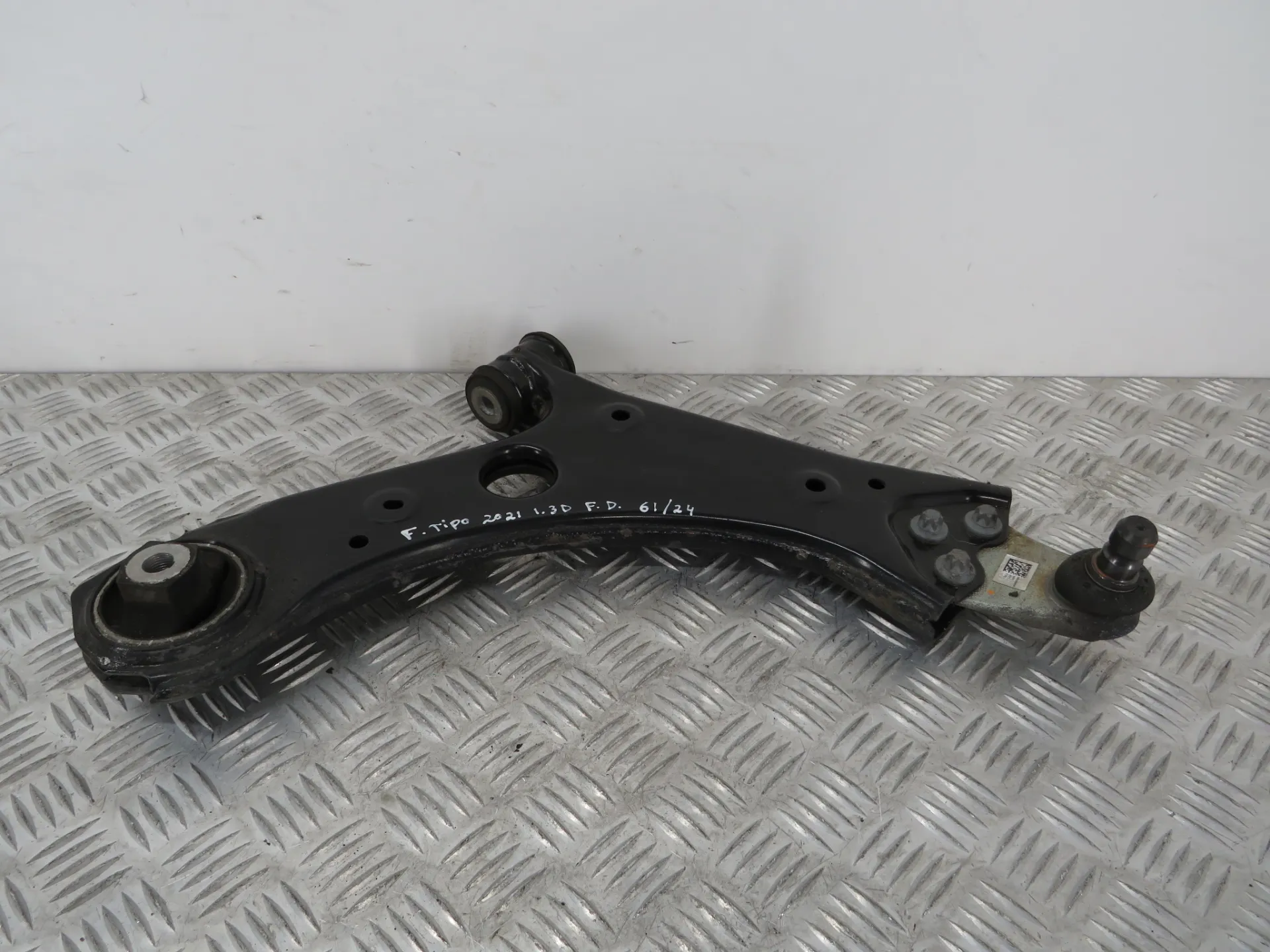 Bras de suspension Avant Droite FIAT Tipo Hatchback (357_)