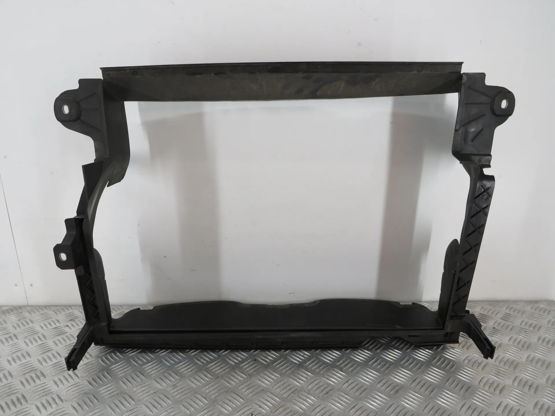 Pièce en plastique générique FIAT Tipo Hatchback (357_) Imagem-1