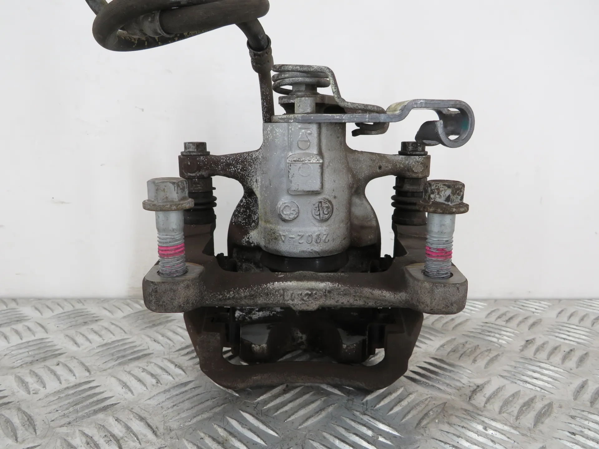 Left rear Brake Caliper OPEL Astra K Sports Tourer Imagem-1
