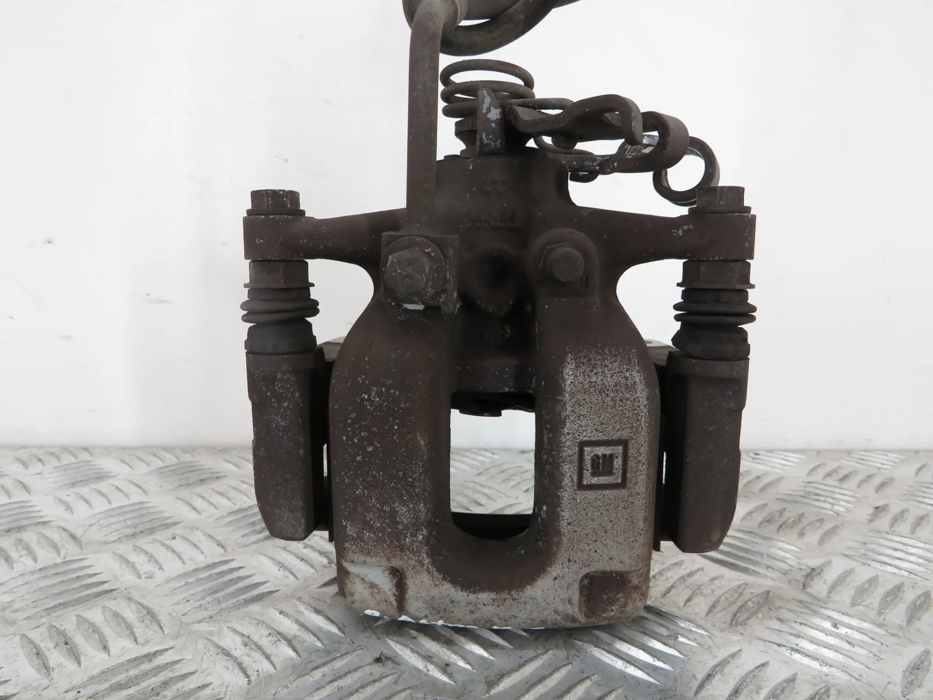 Right rear Brake Caliper OPEL Astra K Sports Tourer